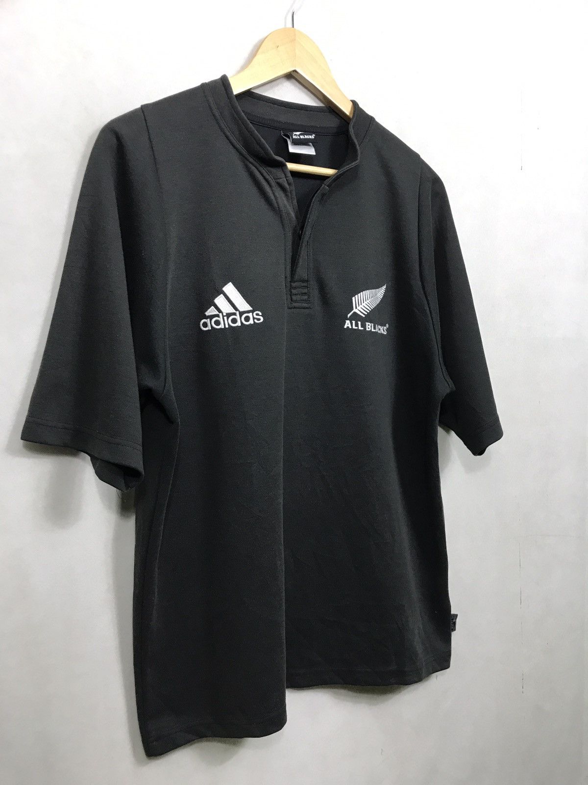 Adidas 🔊🔥FINAL DROP🔥NEED TO GONE TODAY💢All black adidas Size US M / EU 48-50 / 2 - 2 Thumbnail