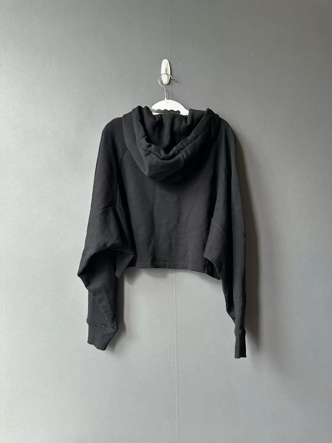 Loewe Loewe Black Leather Patch Short Hoodie Size XS / US 0-2 / IT 36-38 - 2 Thumbnail