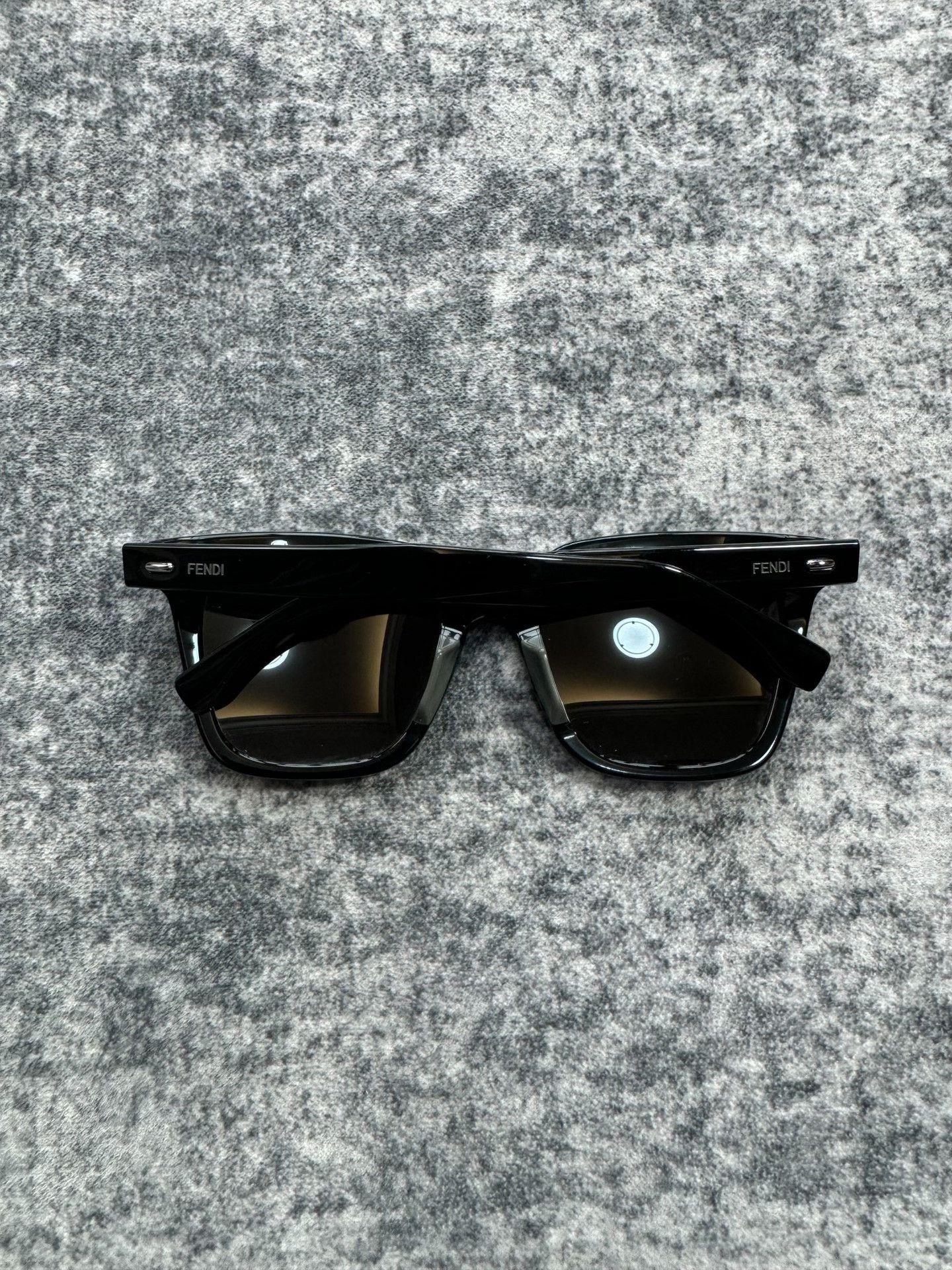 Fendi Fendi Sunglasses Size ONE SIZE - 2 Thumbnail