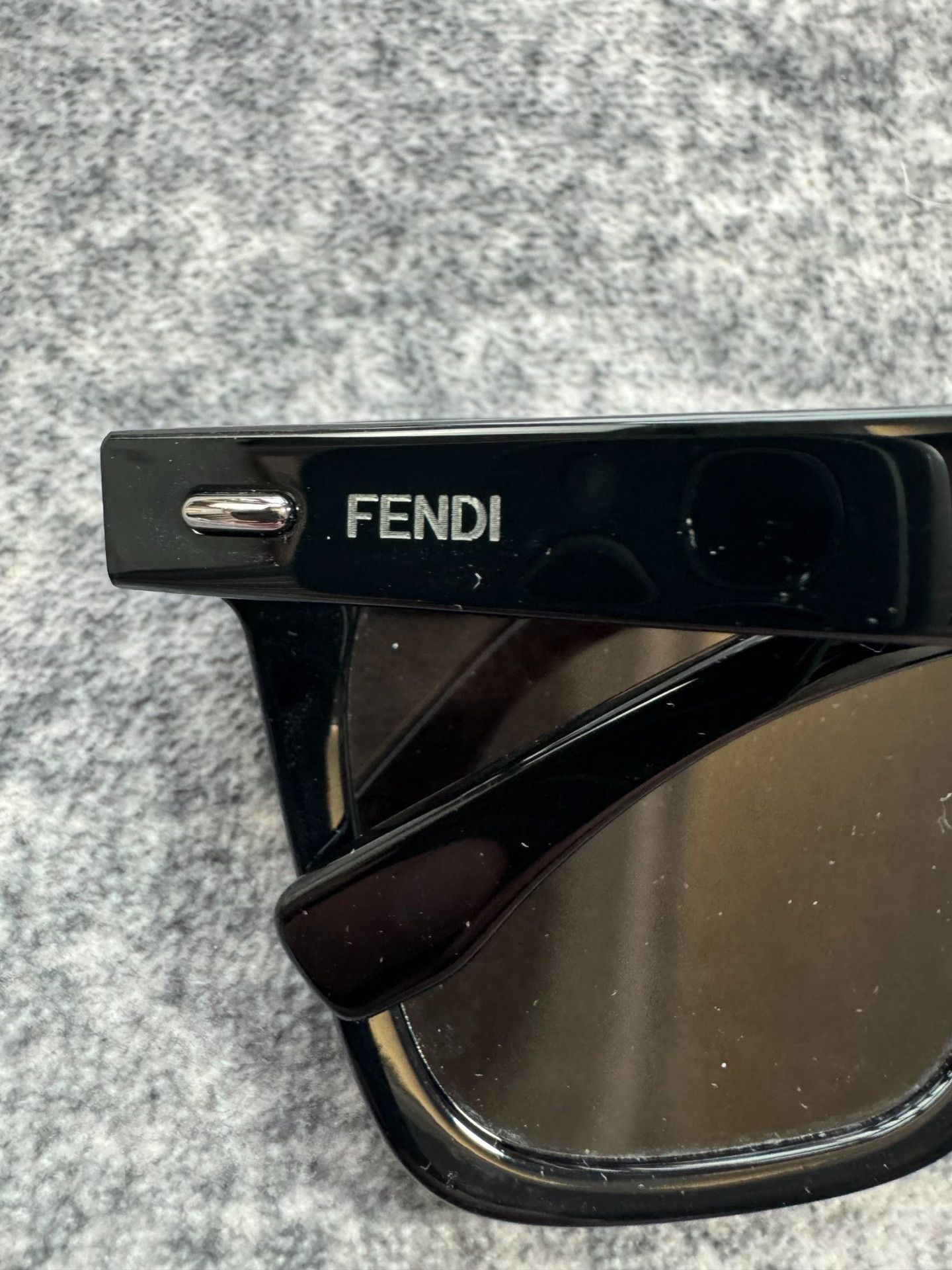 Fendi Fendi Sunglasses Size ONE SIZE - 4 Thumbnail