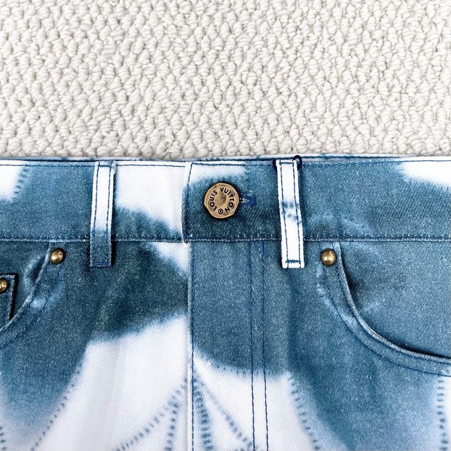 Louis Vuitton Louis Vuitton SS23 Tie-Dye Denim Pants Size 28" / US 6 / IT 42 - 4 Thumbnail