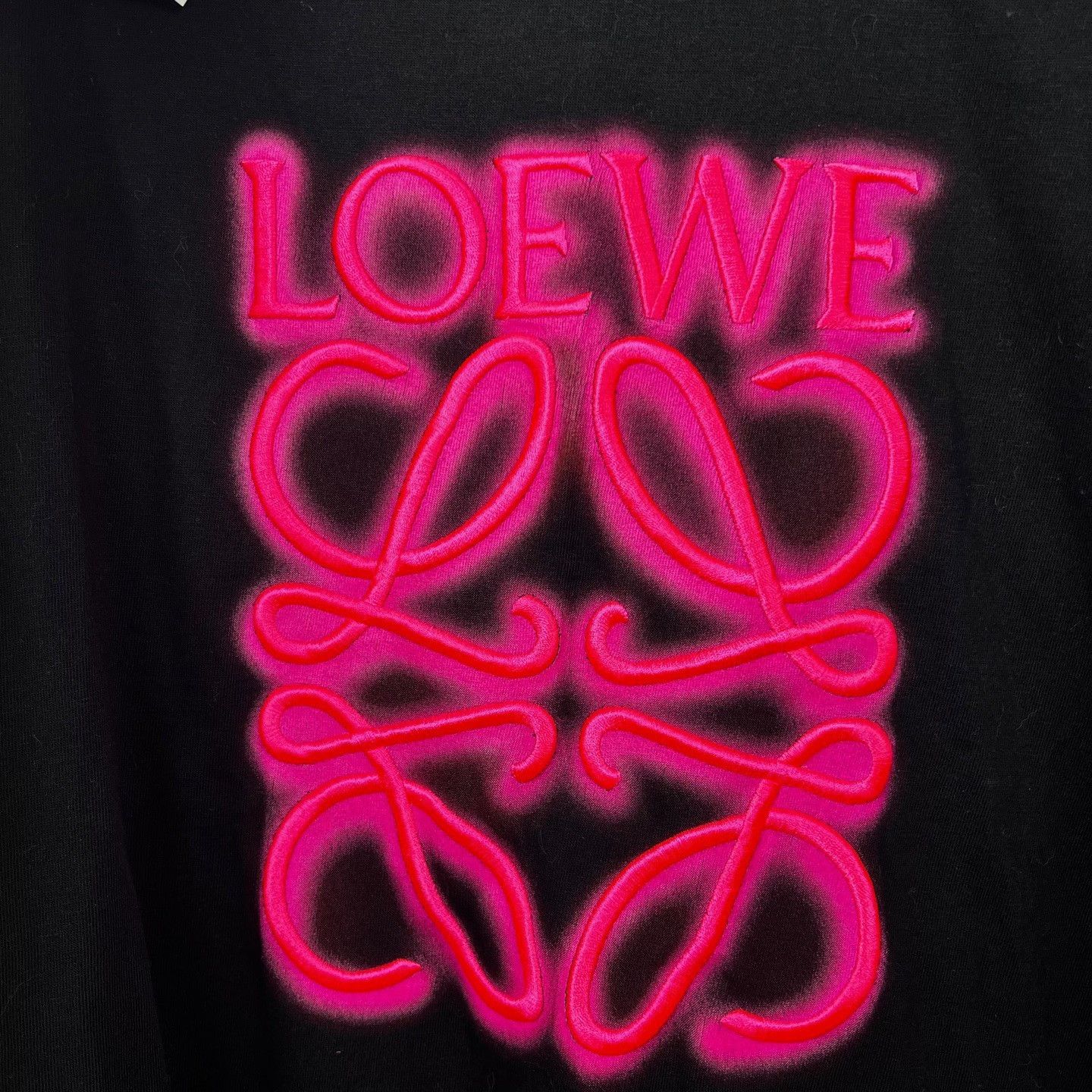 Loewe Loewe Fluorescent Pink Embroidered Logo Tee Size M / US 6-8 / IT 42-44 - 3 Thumbnail