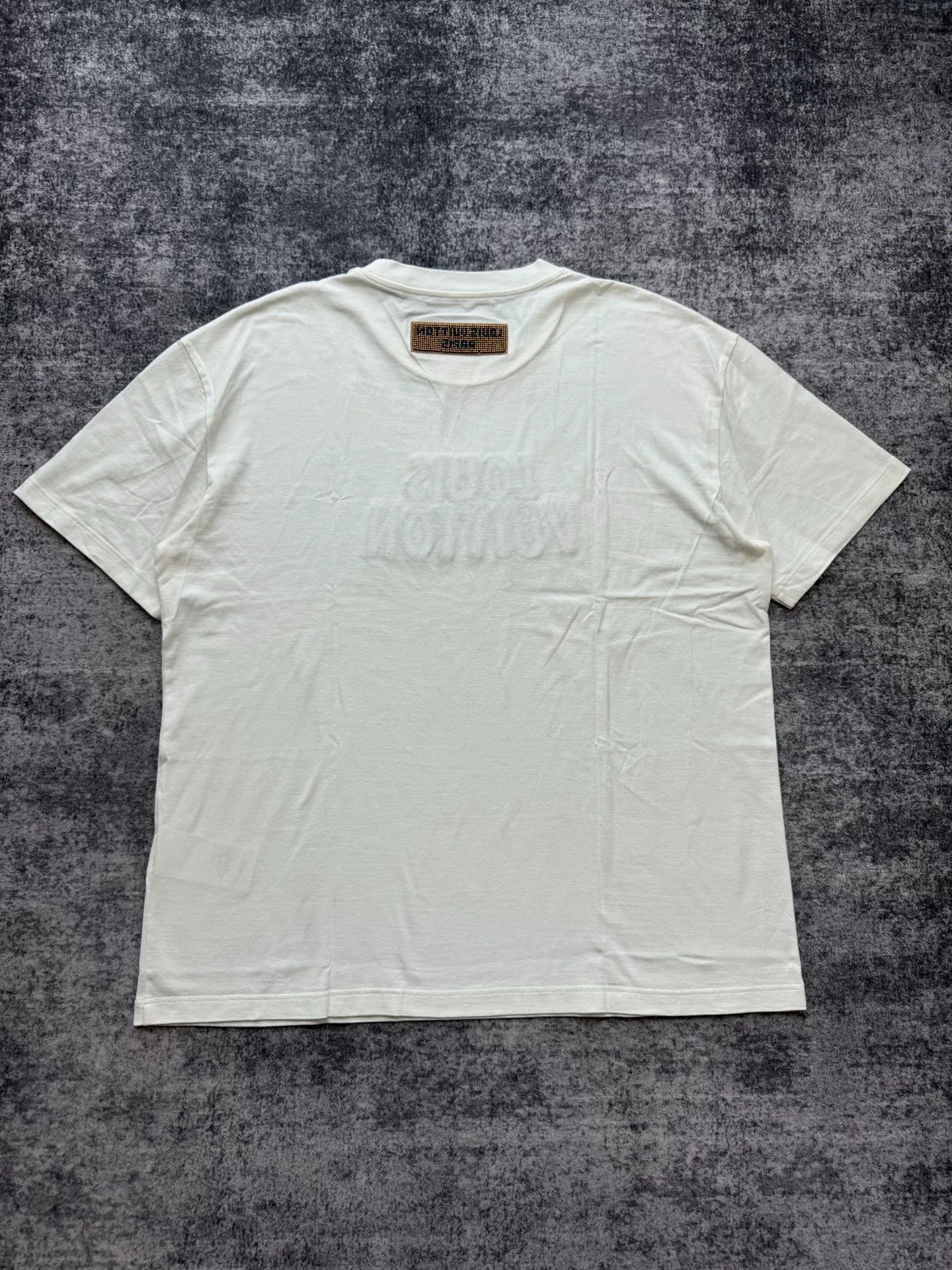 Louis Vuitton Louis Vuitton Pharrell Beaded Logo T-Shirt Size US L / EU 52-54 / 3 - 2 Thumbnail