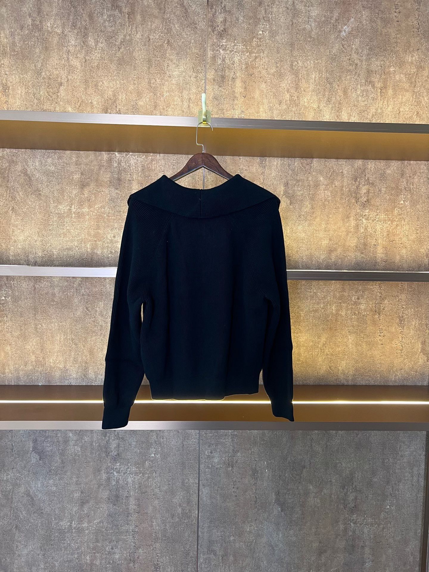 Bottega Veneta Bottega Veneta Black Lapel Single-Breasted Cardigan Size US M / EU 48-50 / 2 - 2 Thumbnail