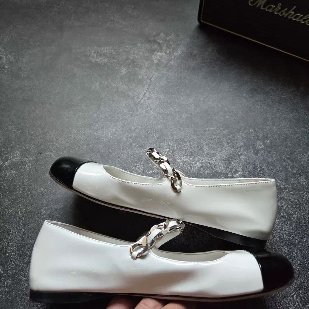 Miu Miu Miu Miu Pearl Buckle Patent Leather Flats Size US 4 / IT 34 - 5 Thumbnail