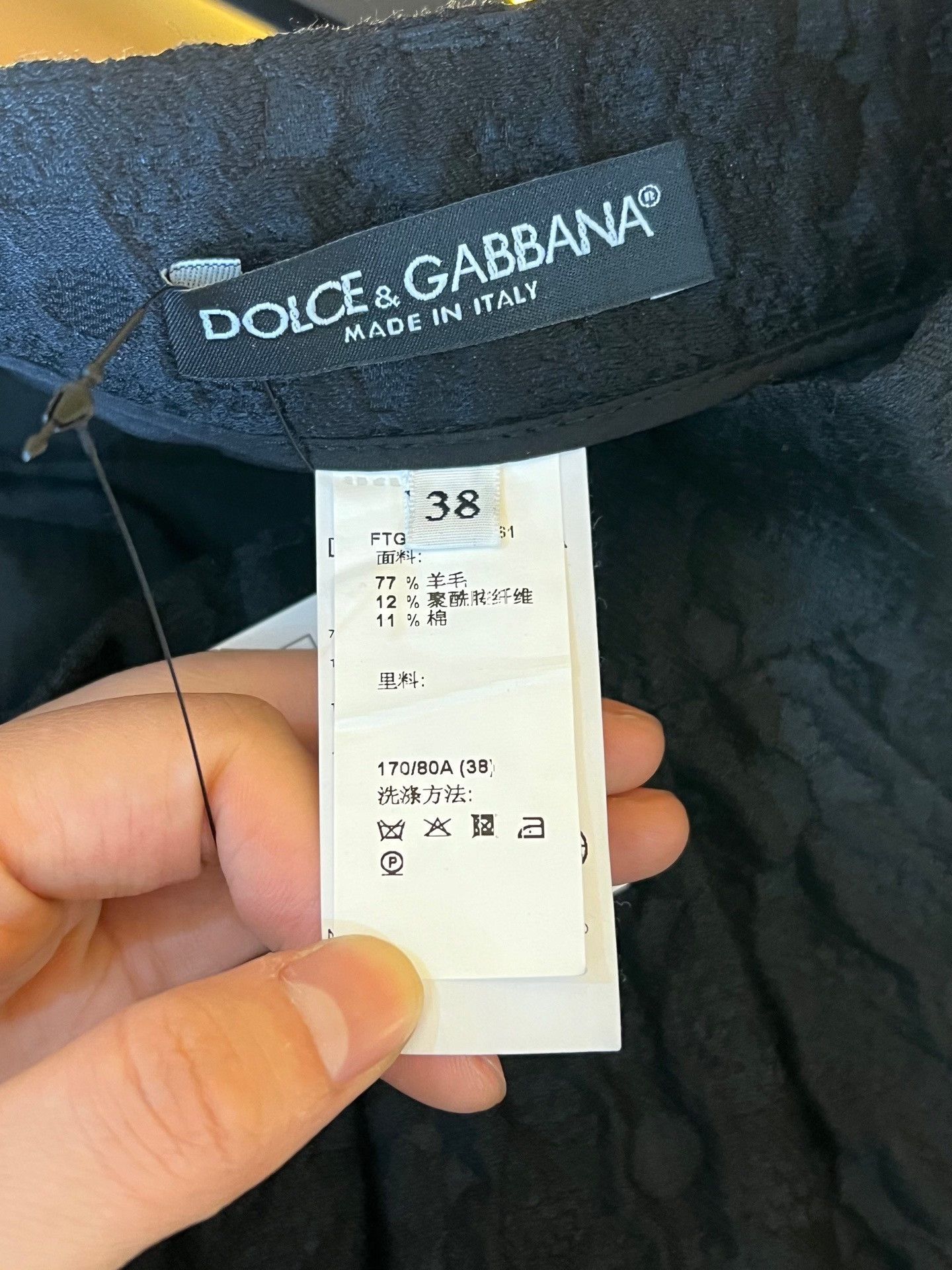 Dolce & Gabbana D&G Crystal Buckle Embossed Shorts Size 38" / US 16 / IT 52 - 4 Thumbnail