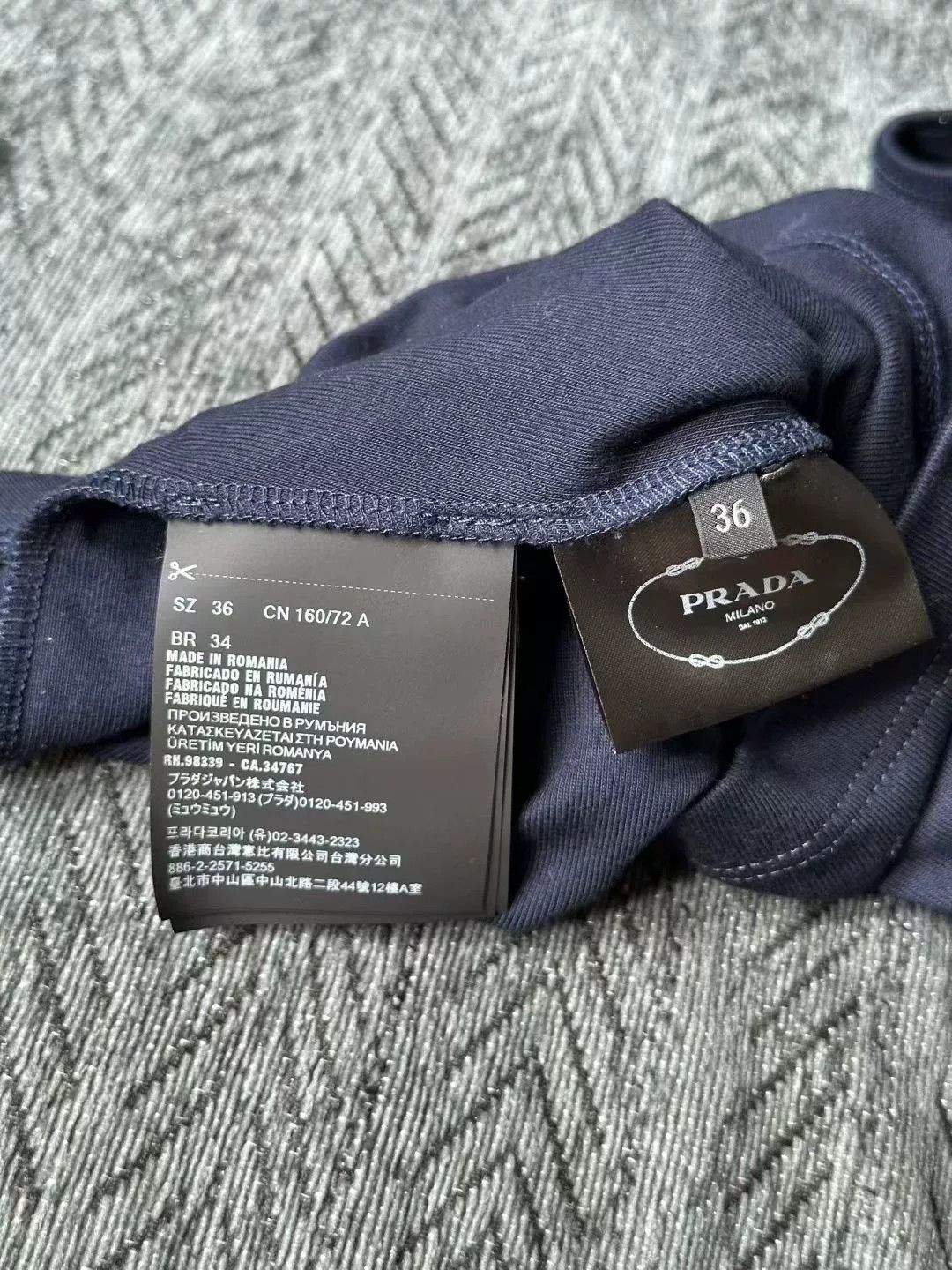 Prada Prada Navy Blue Reversible Vest Size XS / US 0-2 / IT 36-38 - 4 Thumbnail