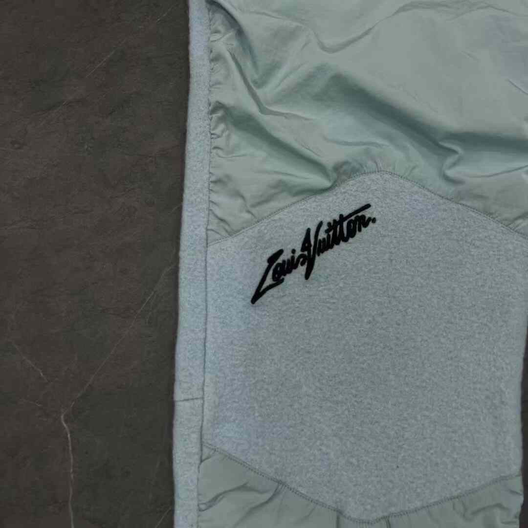 Louis Vuitton Louis Vuitton Blue Fleece Panel Peace Dove Pants Size US 30 / EU 46 - 6 Thumbnail