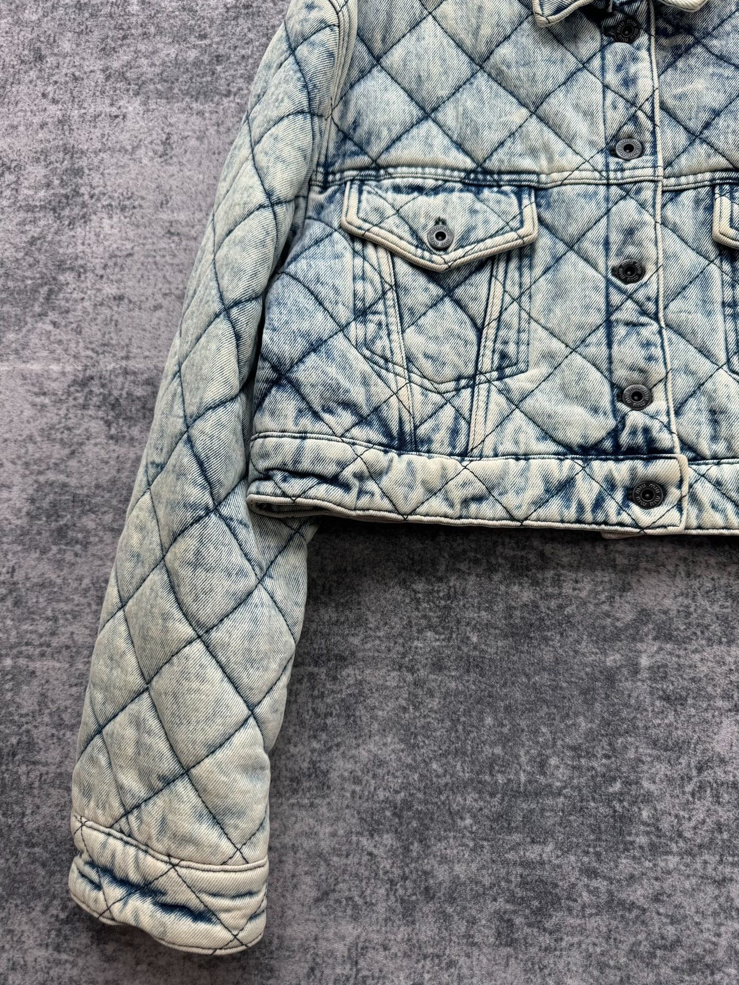 Miu Miu Miu Miu Washed Distressed Denim Jacket Size M / US 6-8 / IT 42-44 - 4 Thumbnail