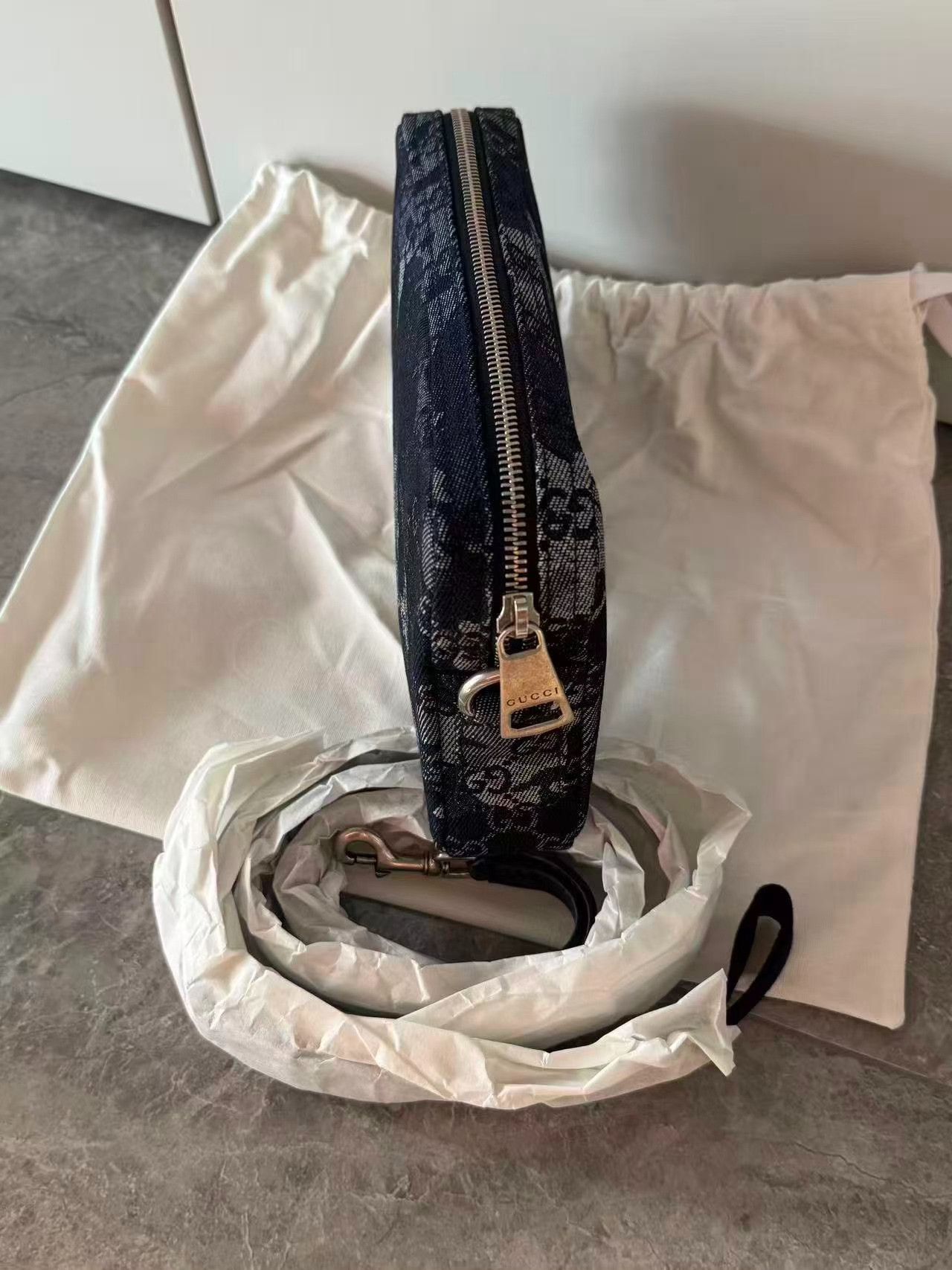 Gucci Gucci Tapestry Graffiti Monogram Denim Messenger Bag Size ONE SIZE - 3 Thumbnail