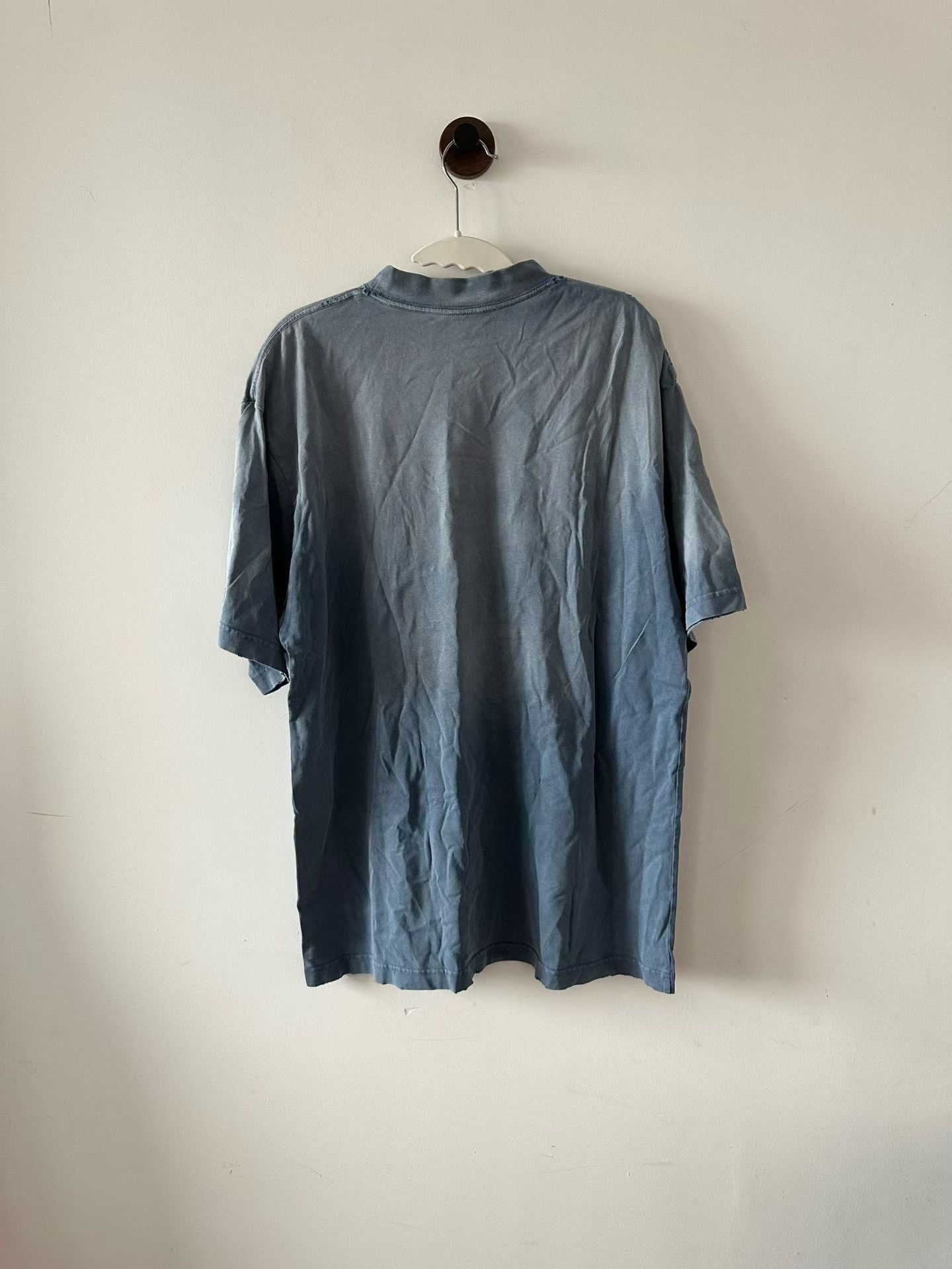 Balenciaga Balenciaga Berkind Distressed Short-Sleeve Size US XS / EU 42 / 0 - 2 Thumbnail