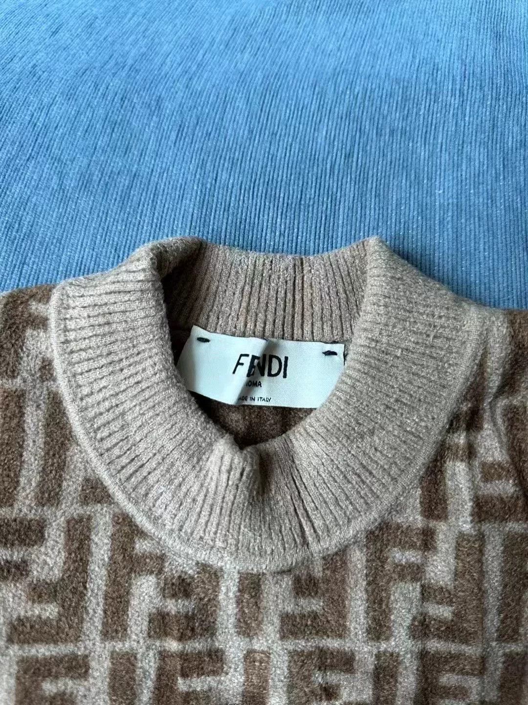 Fendi Fendi Brown Cropped All-Over Print Knit Sweater Size M / US 6-8 / IT 42-44 - 3 Thumbnail