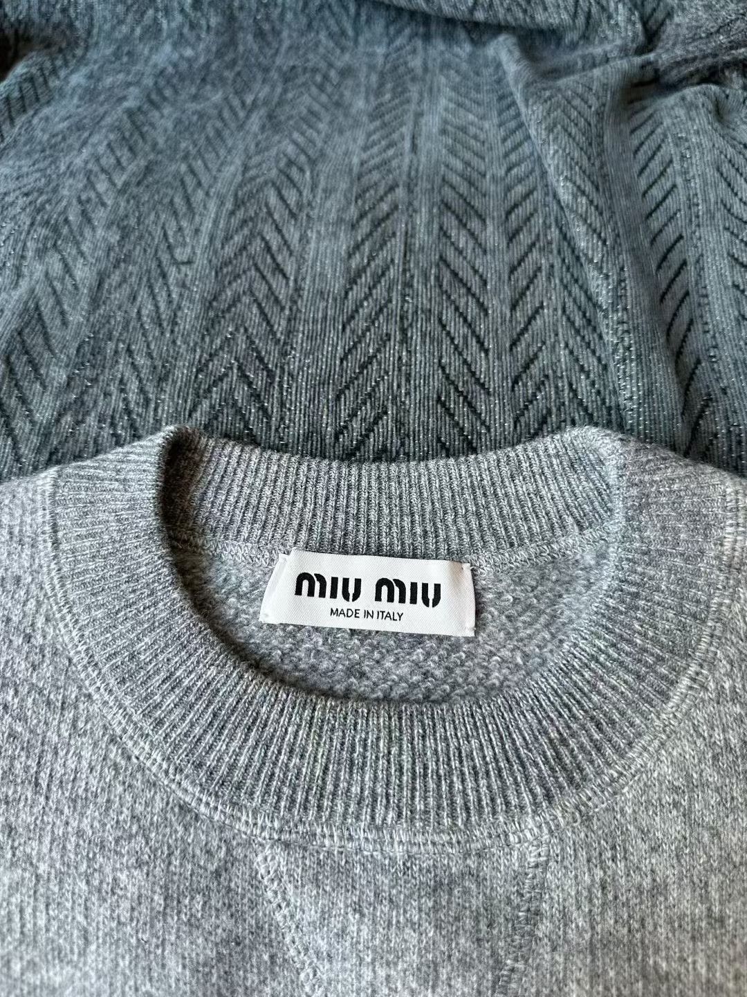 Miu Miu Miu Miu Gray Slogan Embroidery Sweater Size XS / US 0-2 / IT 36-38 - 3 Thumbnail