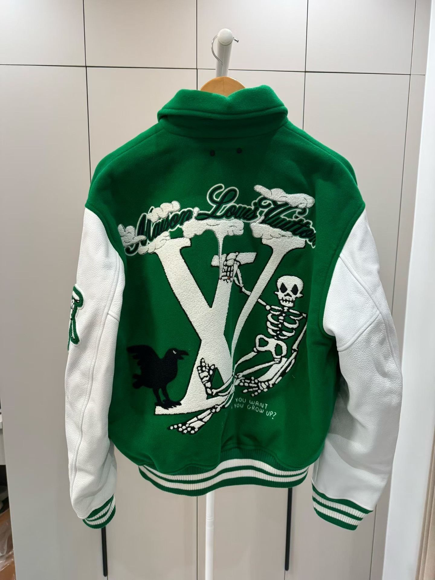 Louis Vuitton Louis Vuitton Leather Sleeve Baseball Jacket Size US M / EU 48-50 / 2 - 2 Thumbnail