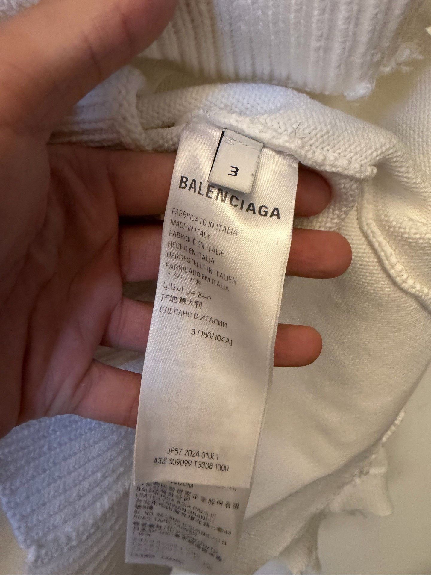 Balenciaga Balenciaga Distressed Logo Knit Sweater Size 3 Size US L / EU 52-54 / 3 - 4 Thumbnail