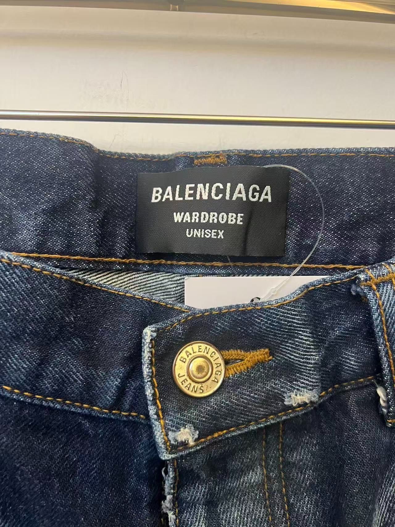 Balenciaga Balenciaga Distressed Water Ripple Denim Size 31 Size US 31 - 2 Thumbnail