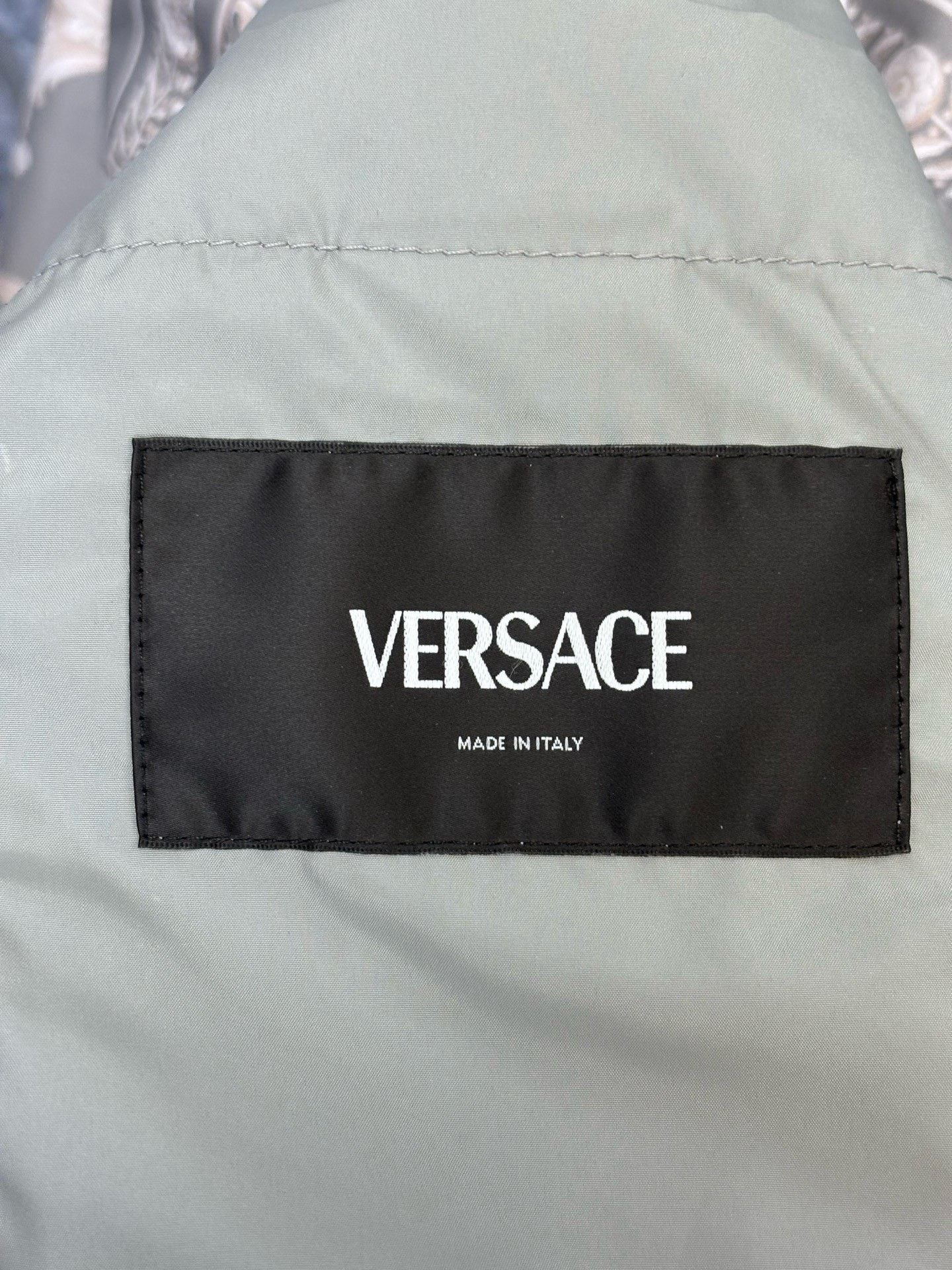 Versace Versace Starfish Baroque Print Hooded Jacket 48 Size US M / EU 48-50 / 2 - 4 Thumbnail