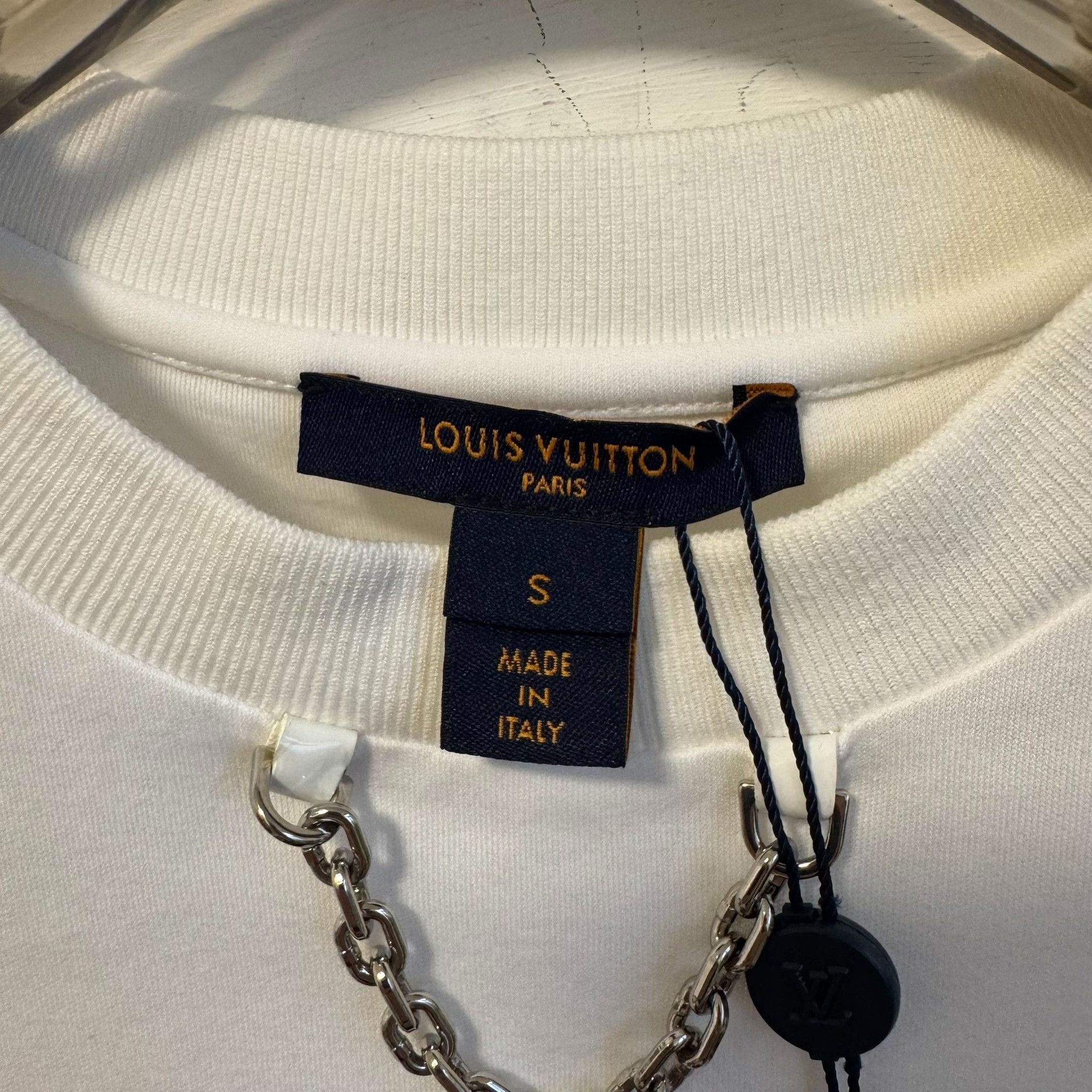 Louis Vuitton Louis Vuitton Globe Chain T-Shirt US S Size US S / EU 44-46 / 1 - 3 Thumbnail