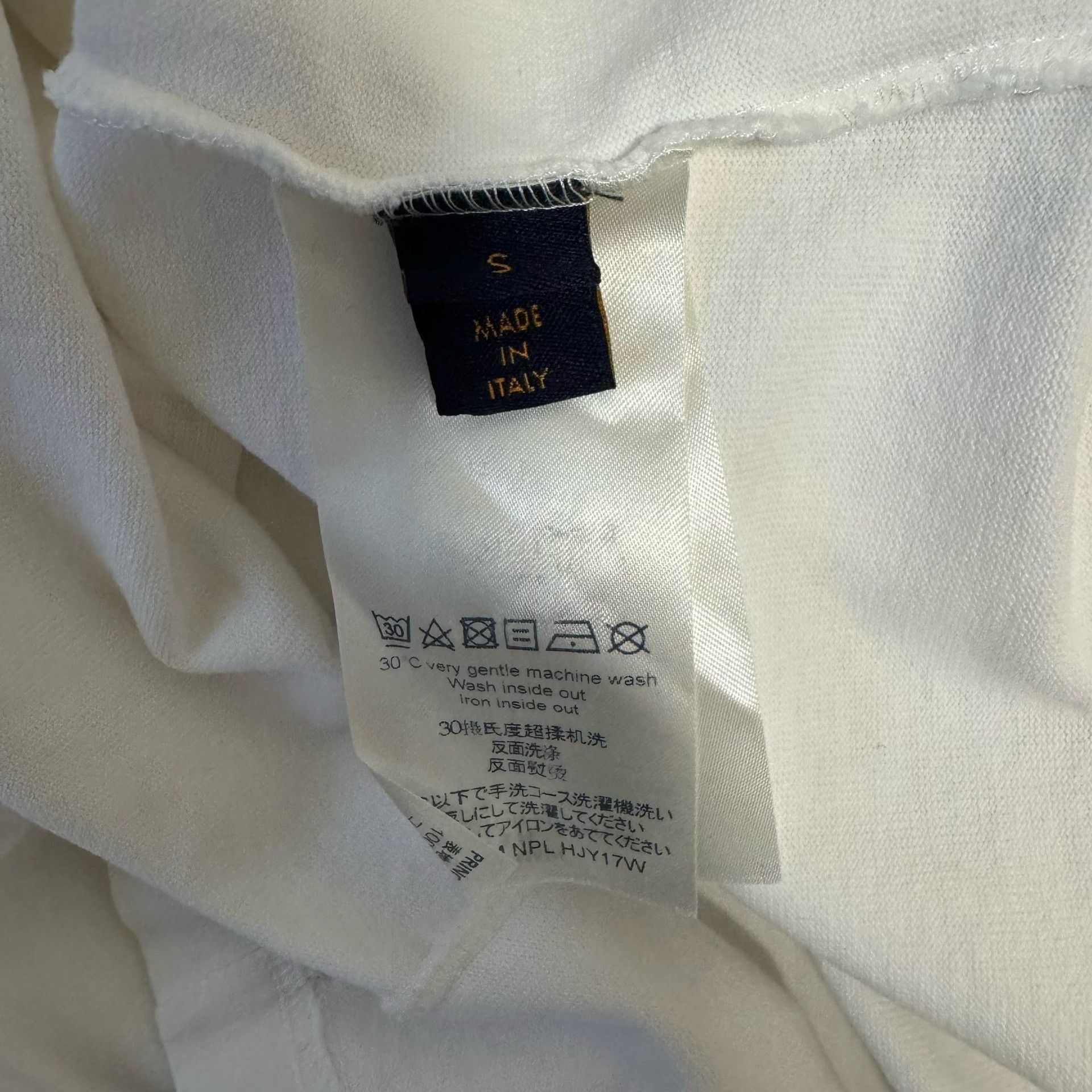 Louis Vuitton Louis Vuitton Script Logo T-Shirt Size S Size US S / EU 44-46 / 1 - 4 Thumbnail