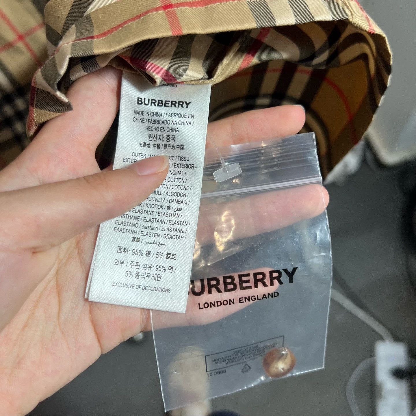 Burberry Burberry Plaid Shirt s Men Size US S / EU 44-46 / 1 - 4 Thumbnail