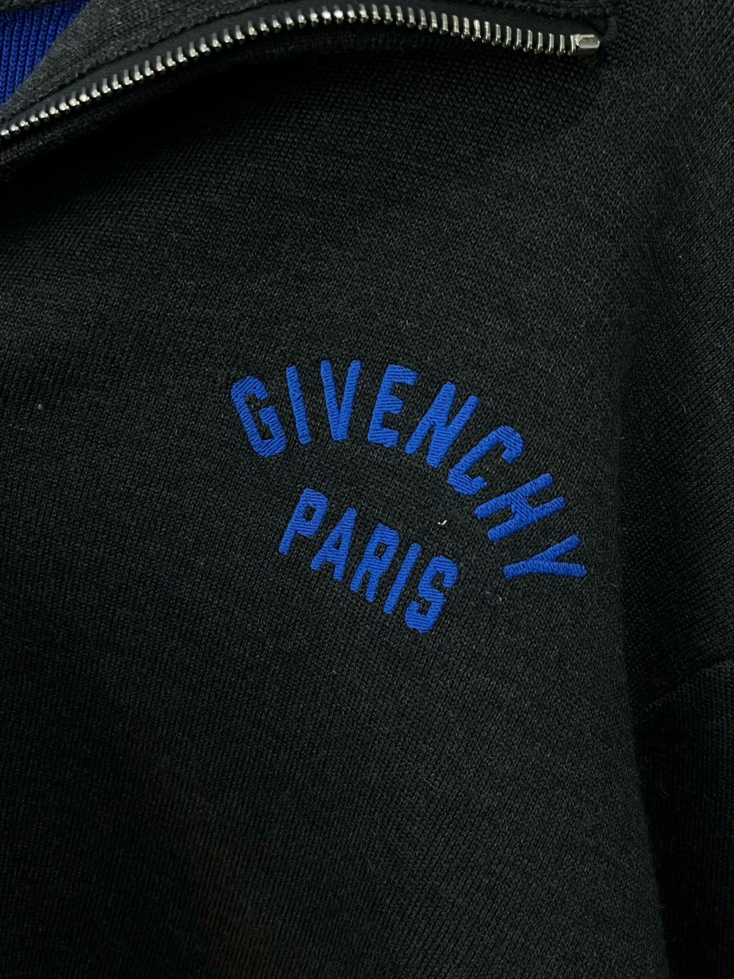 Givenchy Givenchy Logo Half-Zip Knit Sweater Size L Size US L / EU 52-54 / 3 - 3 Thumbnail