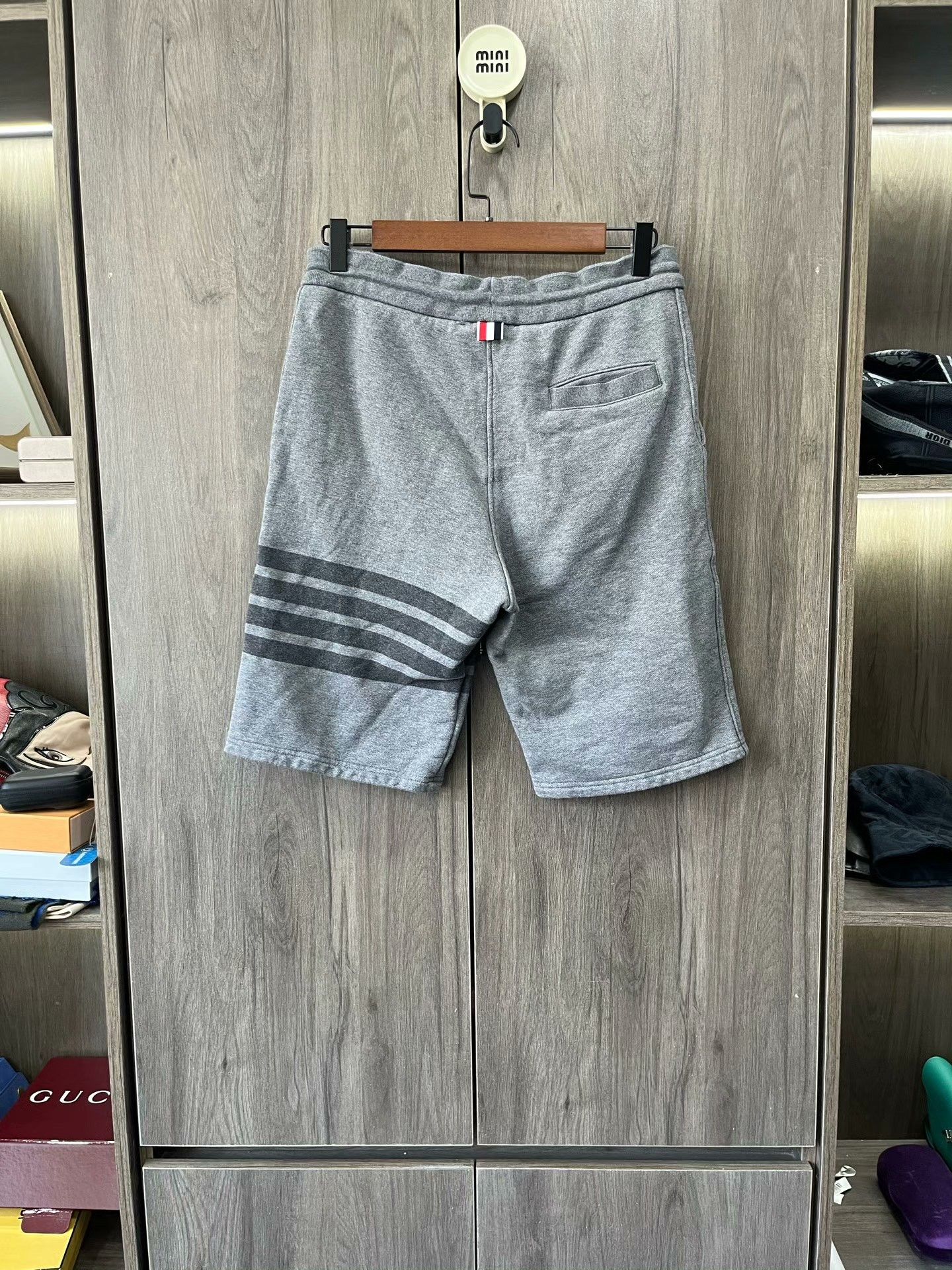 Thom Browne Thom Browne Striped Sweat Shorts Size 1 Size US 30 / EU 46 - 8 Thumbnail