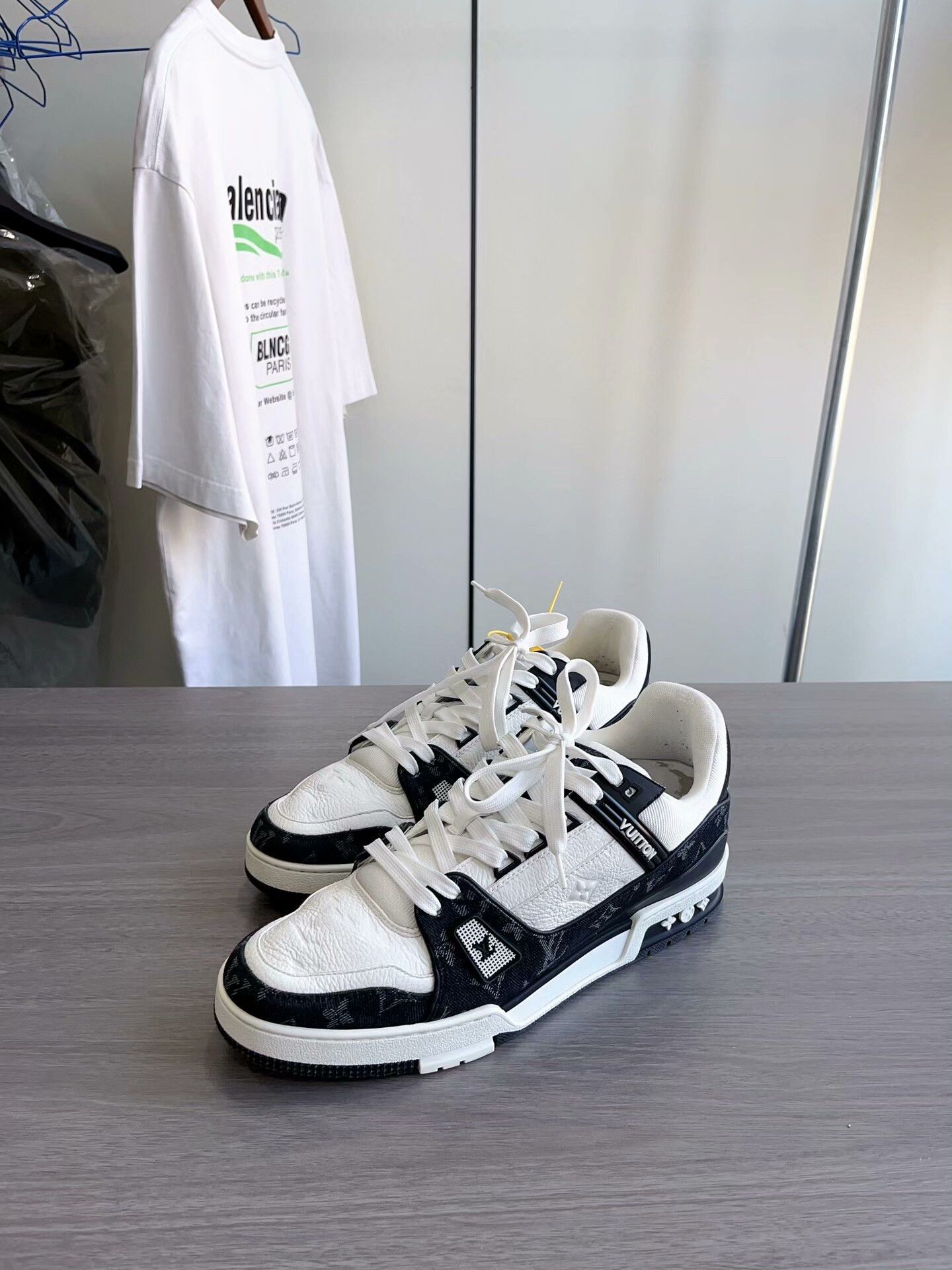 Louis Vuitton Louis Vuitton Monogram Denim Trainer Sneakers 10 Size US 10 / EU 43 - 4 Thumbnail