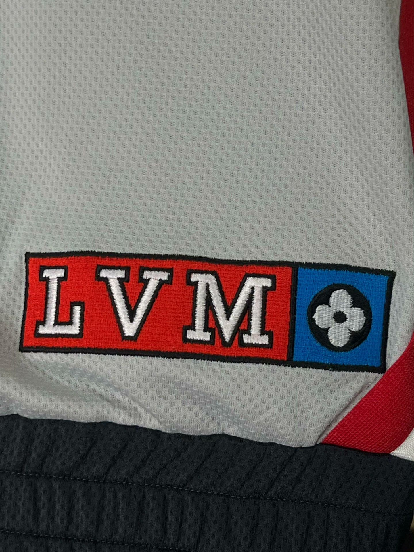 Louis Vuitton Louis Vuitton LV Logo Hockey Zip Jacket Size M Size US M / EU 48-50 / 2 - 8 Thumbnail