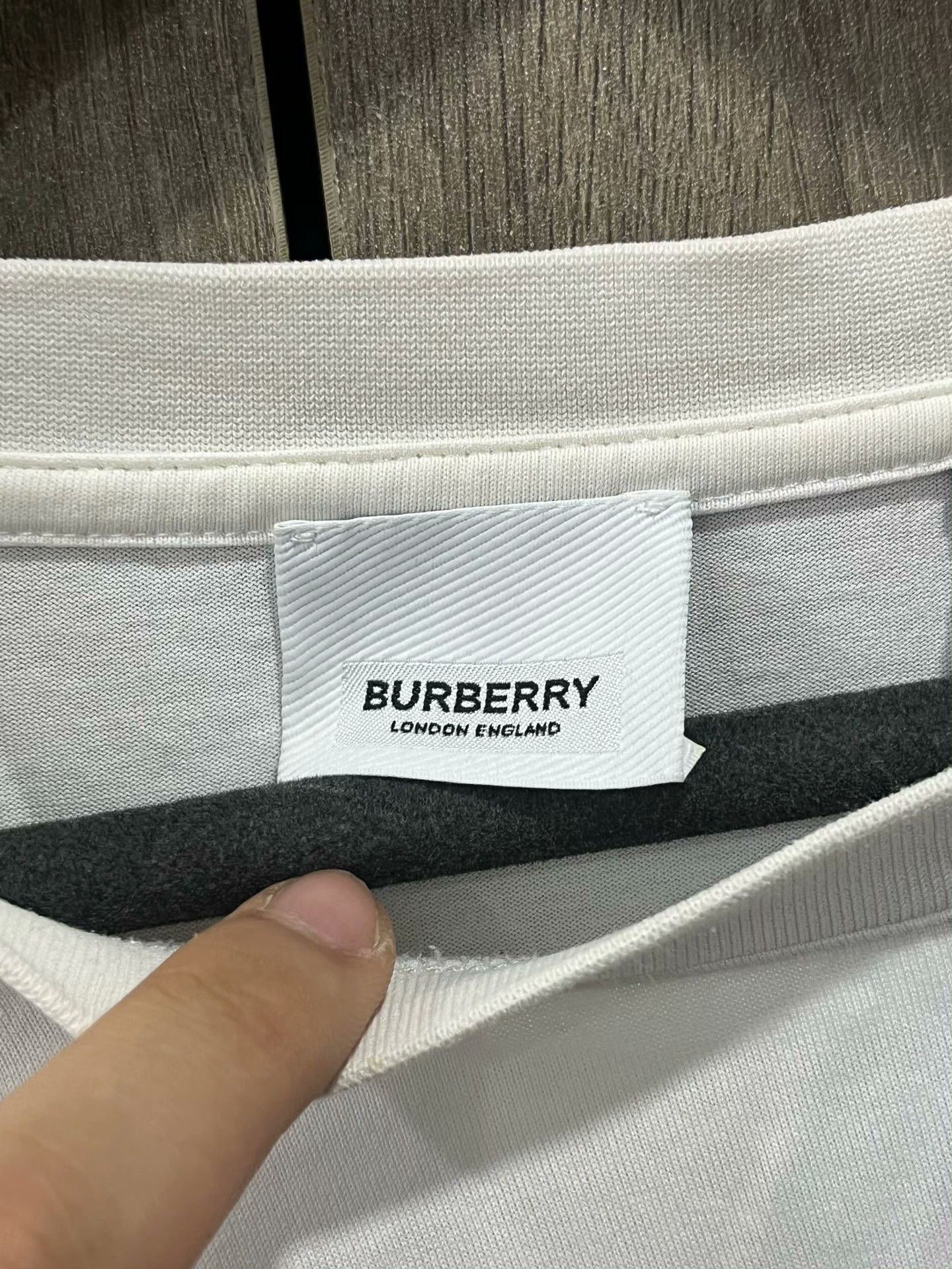 Burberry Burberry TB Monogram Logo T-Shirt Size L Size US L / EU 52-54 / 3 - 5 Thumbnail