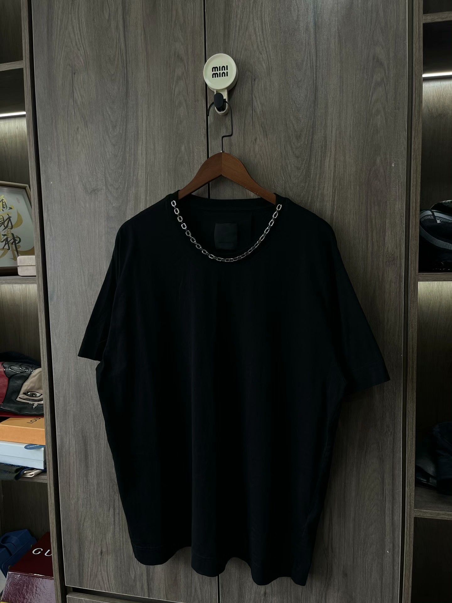 Givenchy Givenchy Chain Detail T-Shirt XXL Size US XXL / EU 58 / 5 - 5 Thumbnail