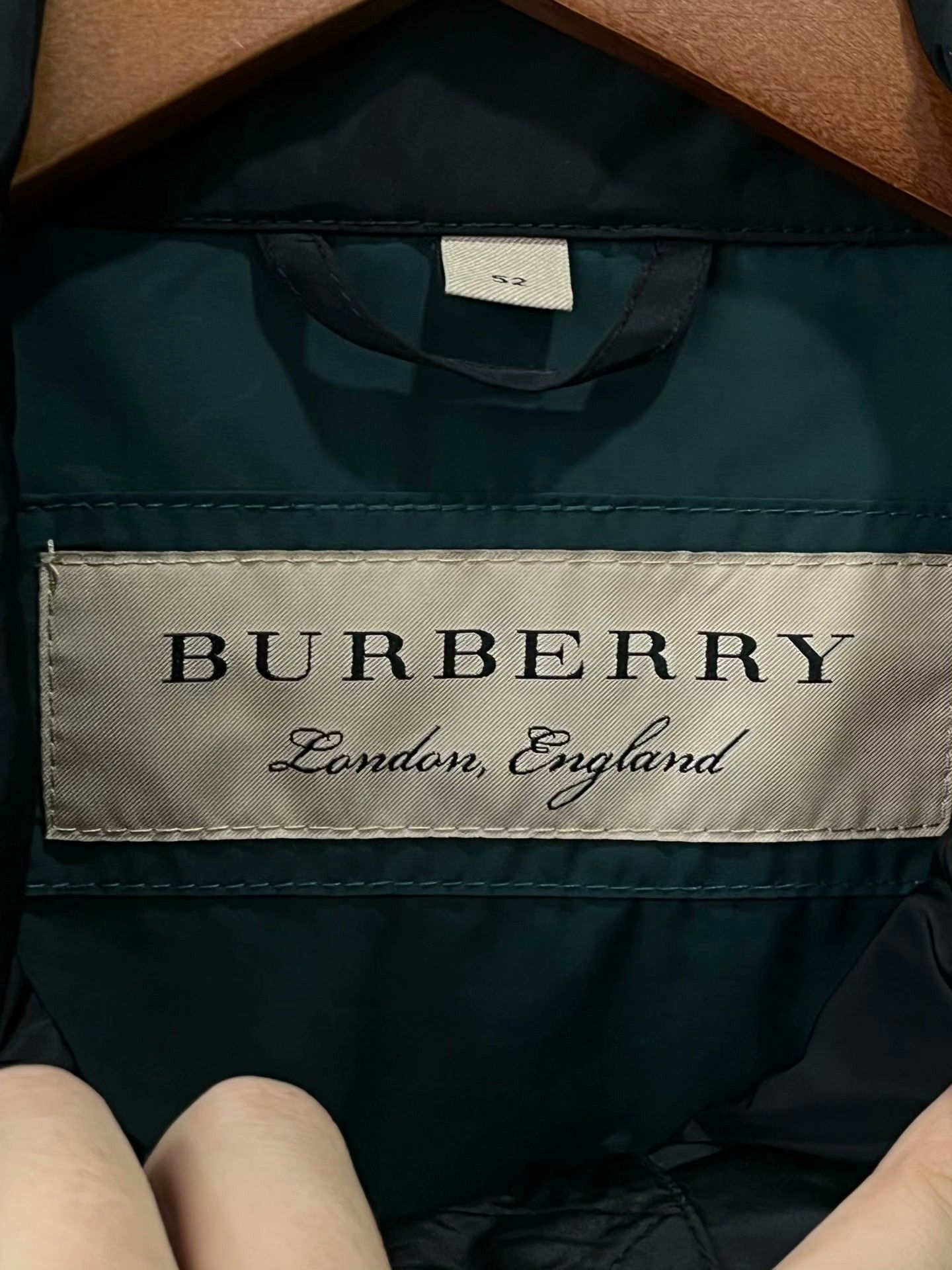 Burberry Burberry Logo Patch Hooded Jacket Size 52 Size US L / EU 52-54 / 3 - 4 Thumbnail