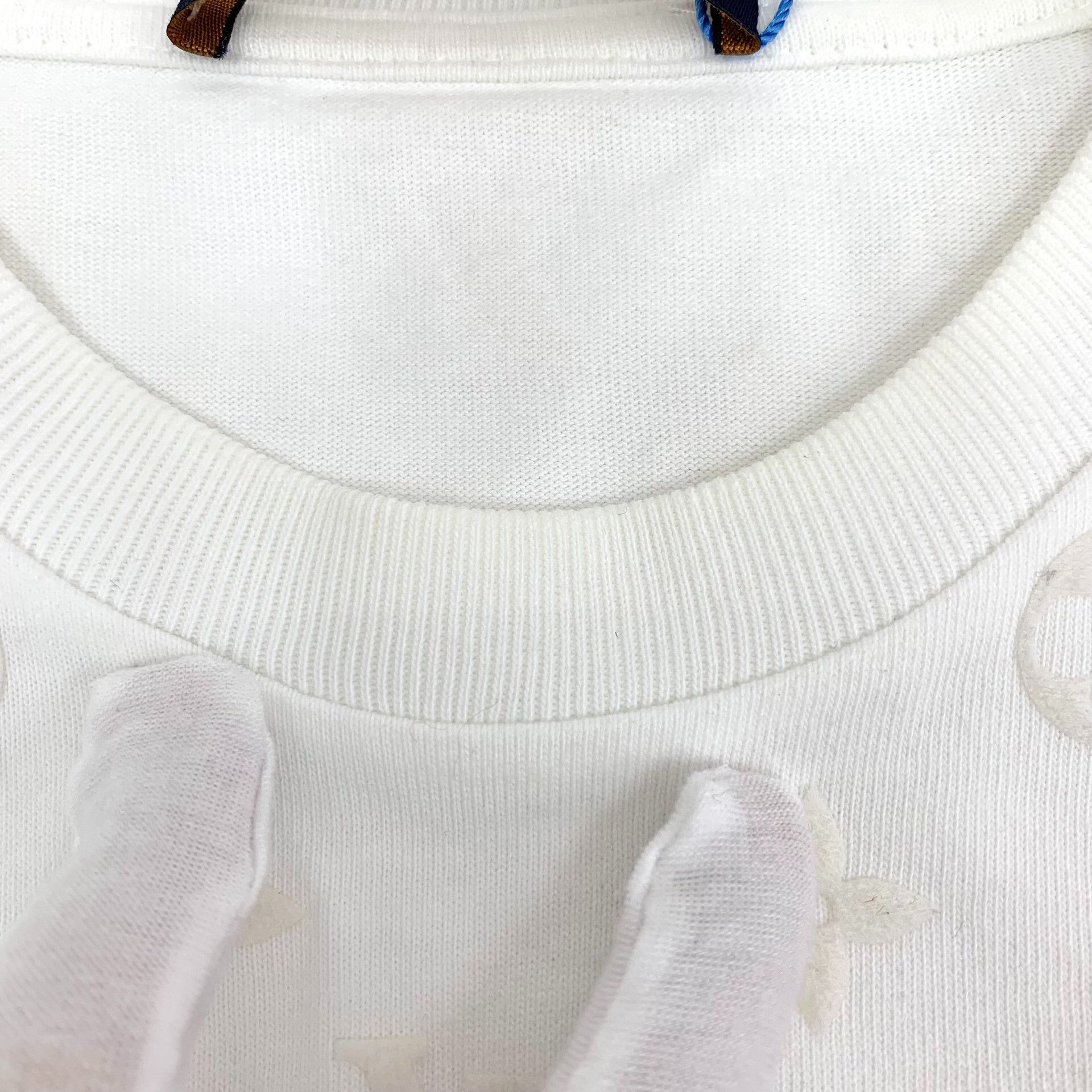 Louis Vuitton Louis Vuitton Monogram Embossed T-Shirt Size M Size US M / EU 48-50 / 2 - 8 Thumbnail