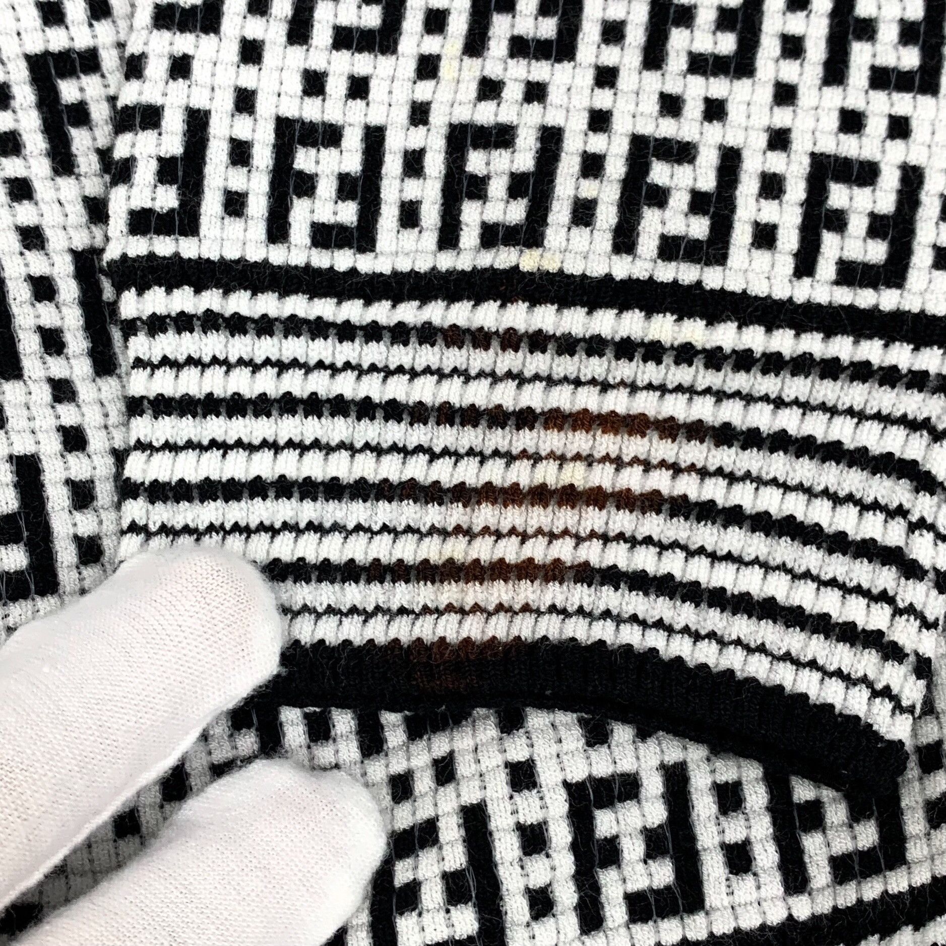Fendi Fendi FF Monogram Interlace Knit Sweater 48 Size US M / EU 48-50 / 2 - 9 Thumbnail