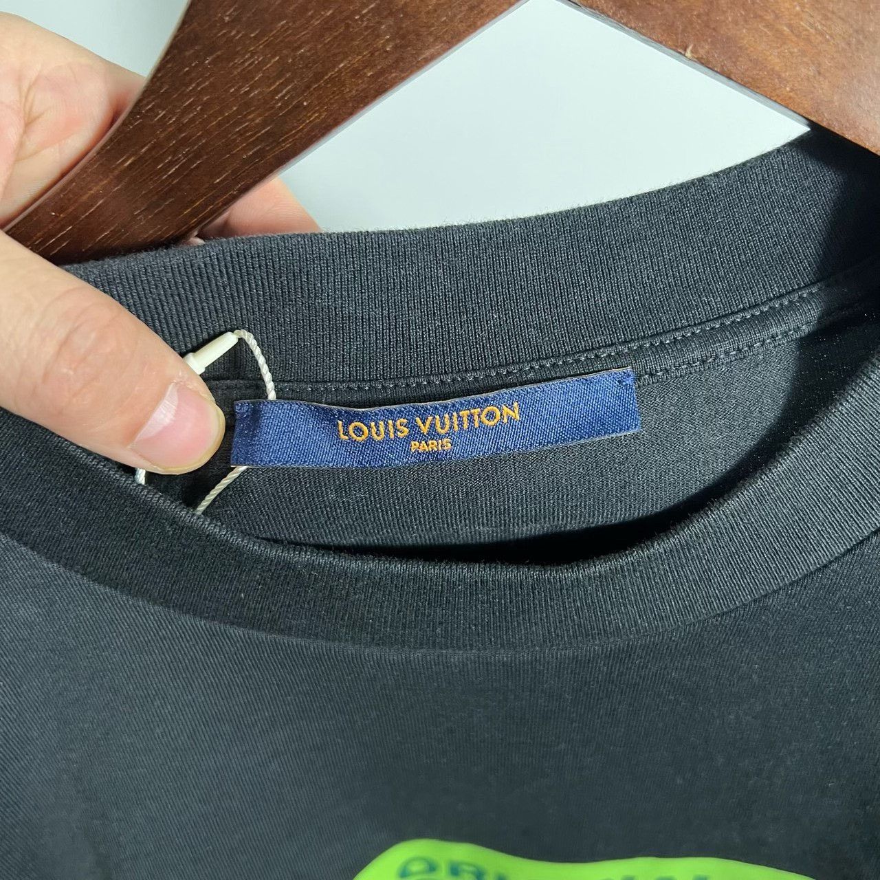 Louis Vuitton Louis Vuitton Green T-Shirt m Men Size US M / EU 48-50 / 2 - 3 Thumbnail