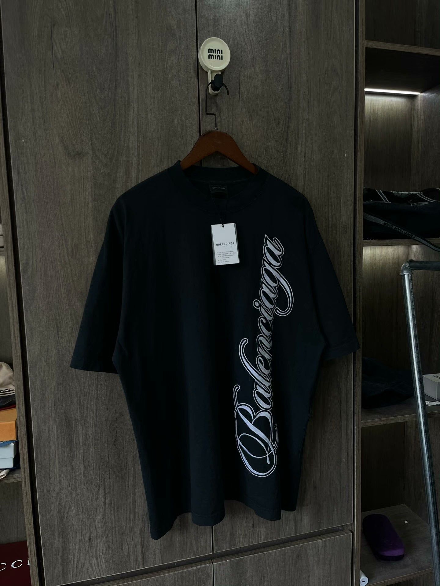 Balenciaga Balenciaga Script Embroidery T-Shirt Size L Size US L / EU 52-54 / 3 - 5 Thumbnail