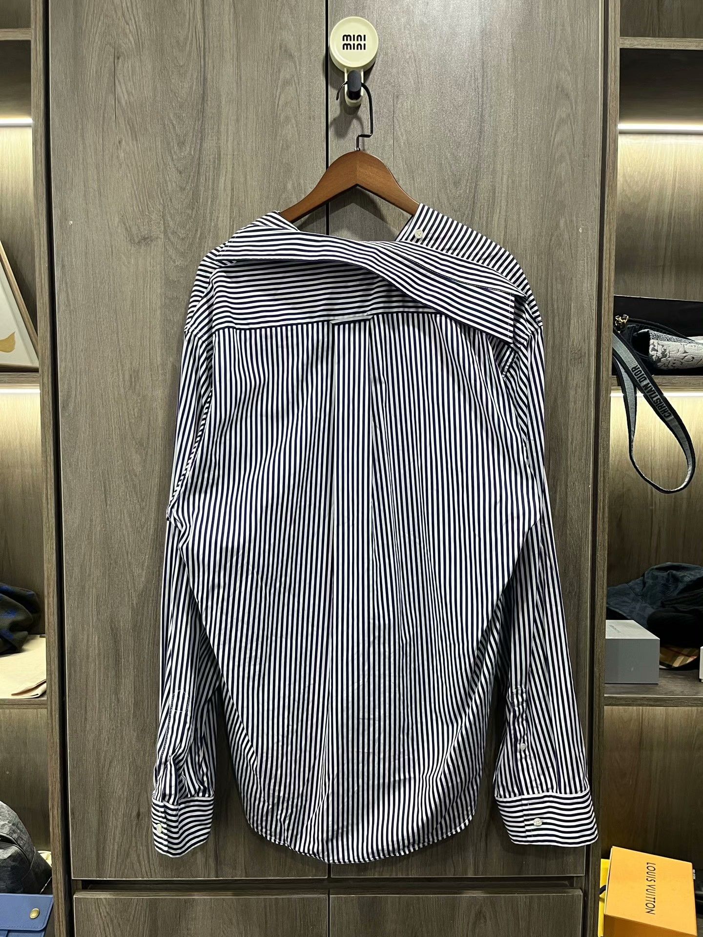 Balenciaga Balenciaga Striped Button Up Shirt US XXS Size US XXS / EU 40 - 2 Thumbnail