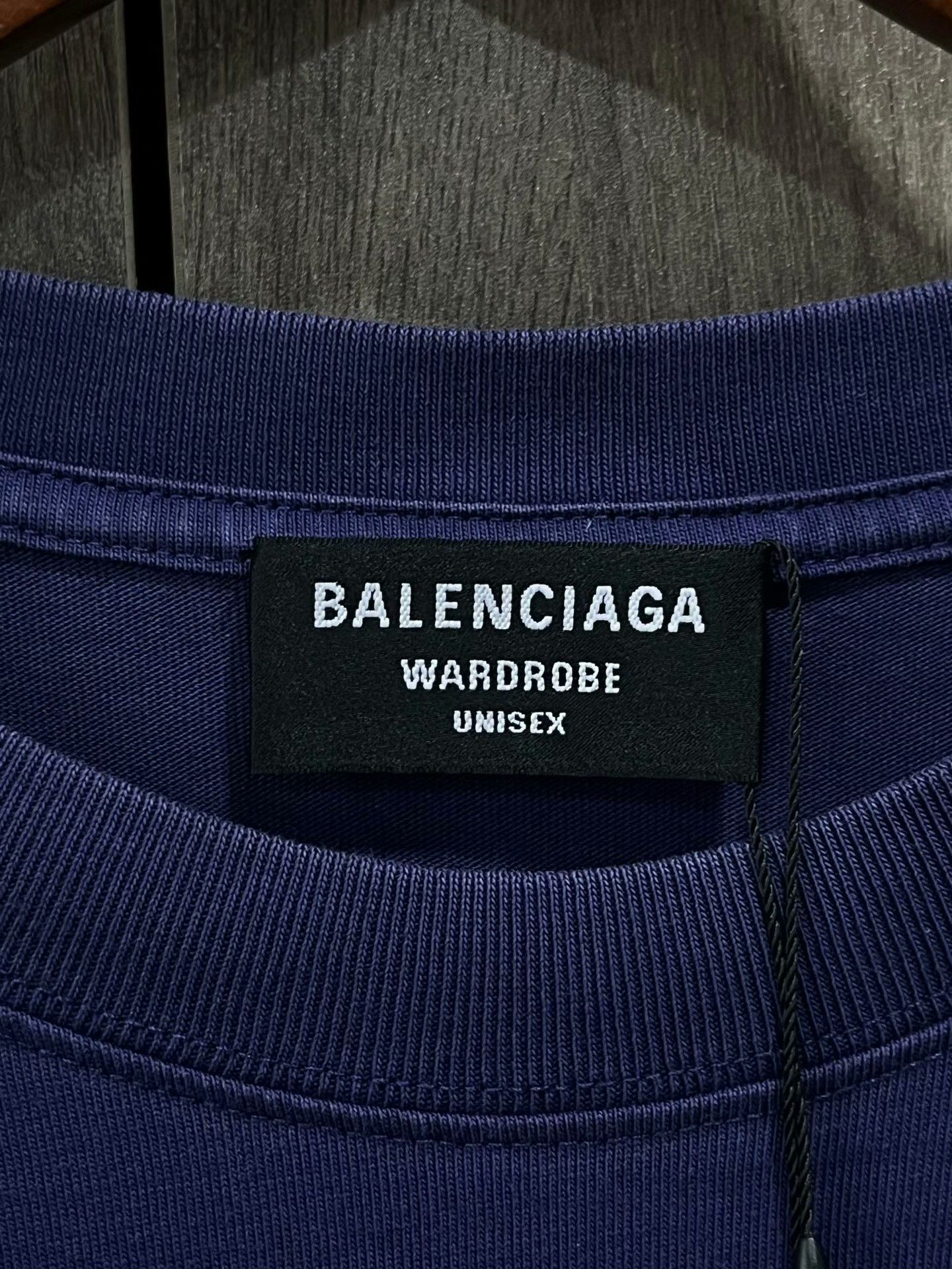 Balenciaga Balenciaga FREE Embroidered T-Shirt Size S Size US S / EU 44-46 / 1 - 7 Thumbnail
