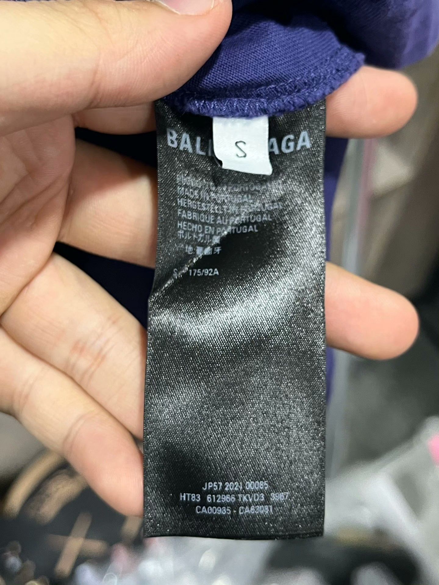 Balenciaga Balenciaga FREE Embroidered T-Shirt Size S Size US S / EU 44-46 / 1 - 5 Thumbnail