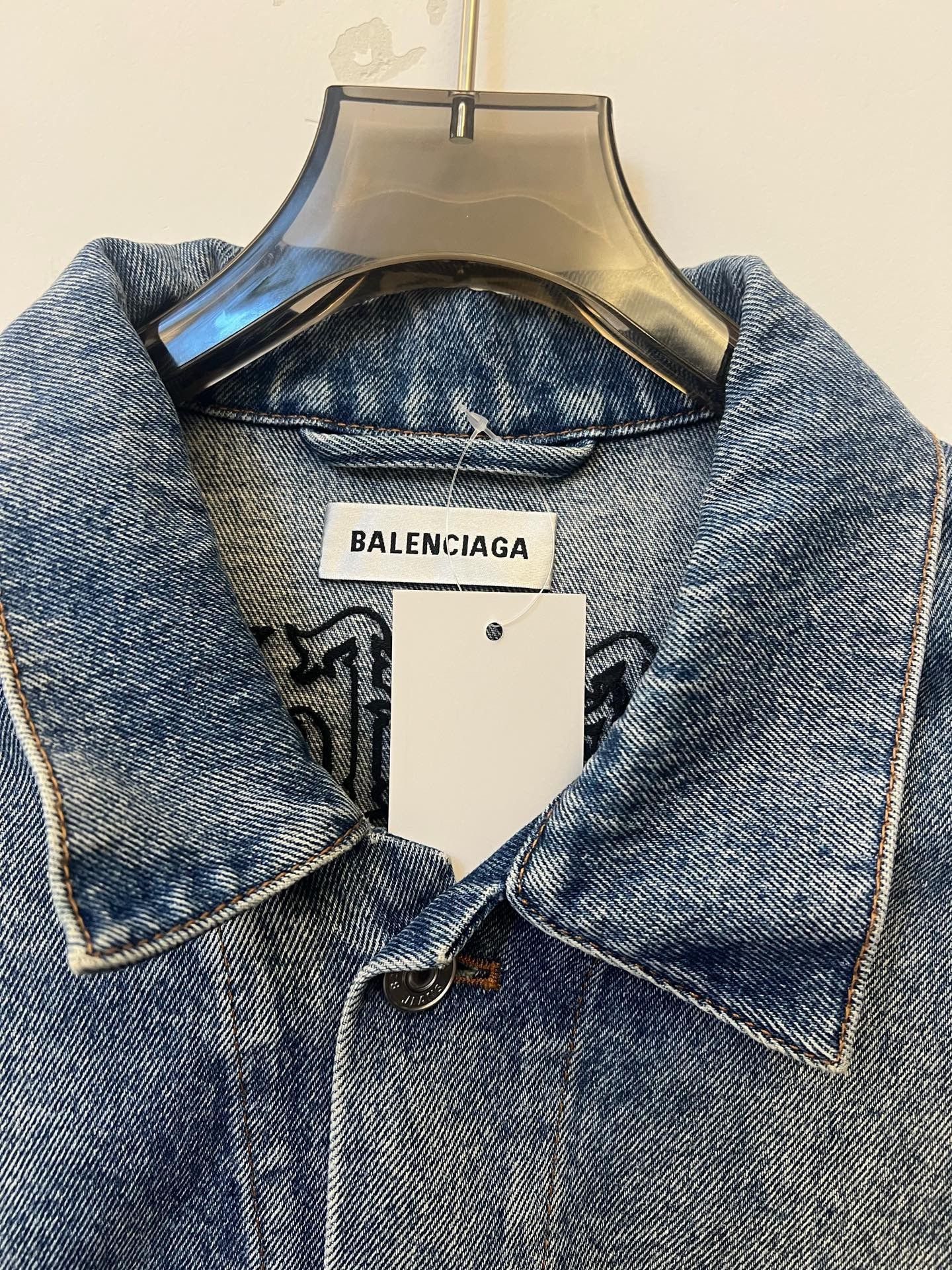 Balenciaga Balenciaga Gothic Embroidery Denim Jacket 36 Size US S / EU 44-46 / 1 - 2 Thumbnail