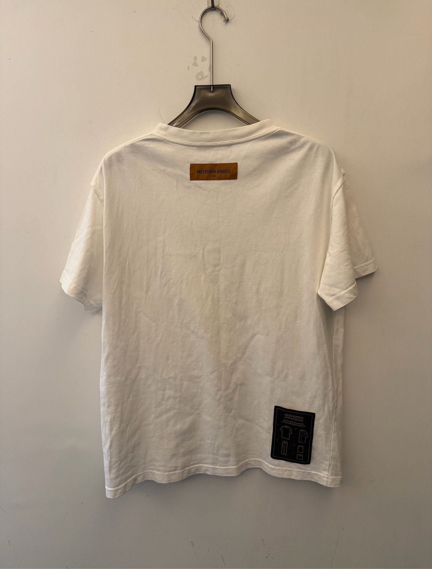 Louis Vuitton Louis Vuitton White Staples Edition T-Shirt M Size US M / EU 48-50 / 2 - 3 Thumbnail