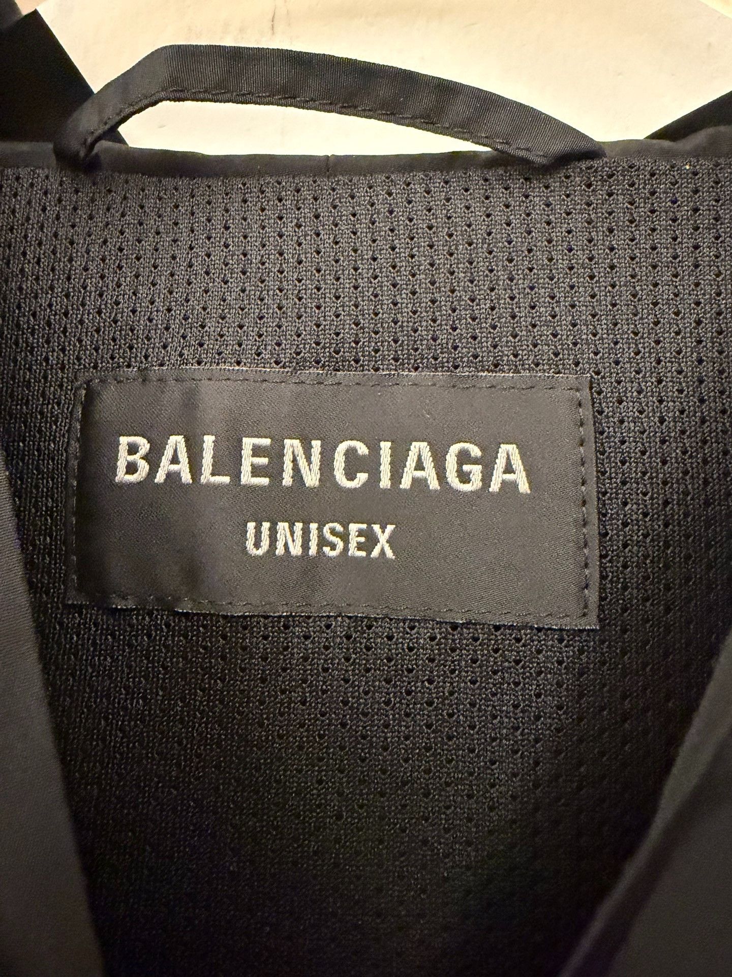 Balenciaga Balenciaga Logo Hooded Windbreaker Jacket Size 2 Size US M / EU 48-50 / 2 - 2 Thumbnail