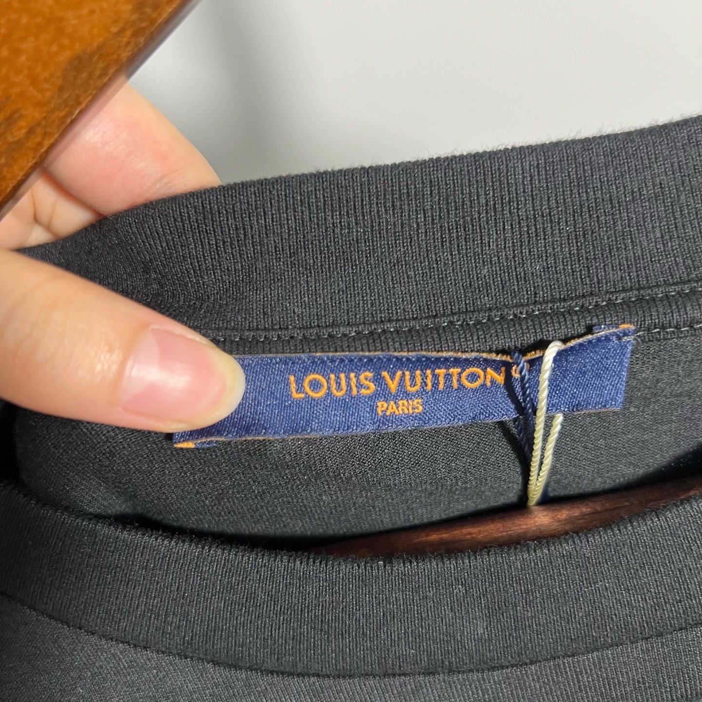 Louis Vuitton Louis Vuitton T-Shirt s Men Size US S / EU 44-46 / 1 - 3 Thumbnail