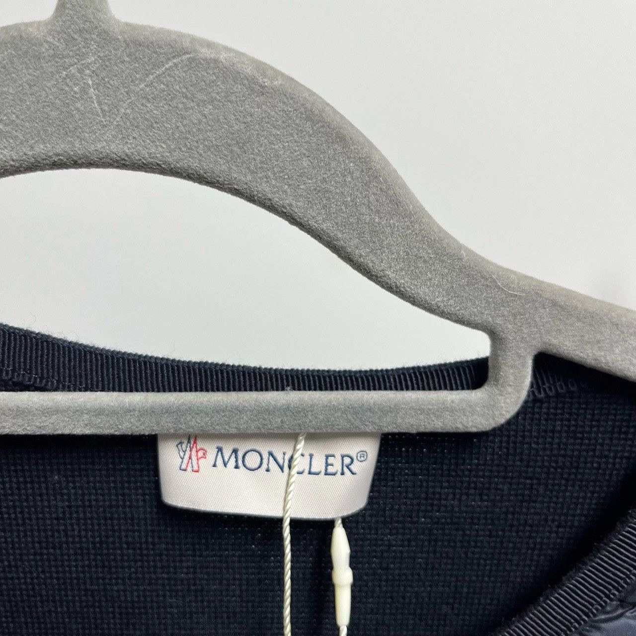 Moncler Moncler Down Down Jacket XS Women Size XS / US 0-2 / IT 36-38 - 3 Thumbnail