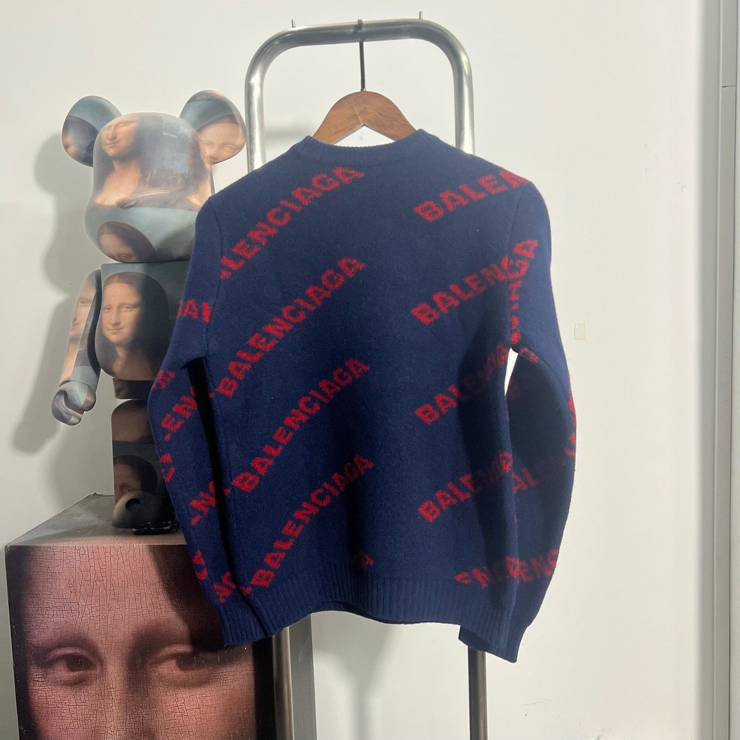 Balenciaga Balenciaga Sweater XS Women Size XS / US 0-2 / IT 36-38 - 2 Thumbnail