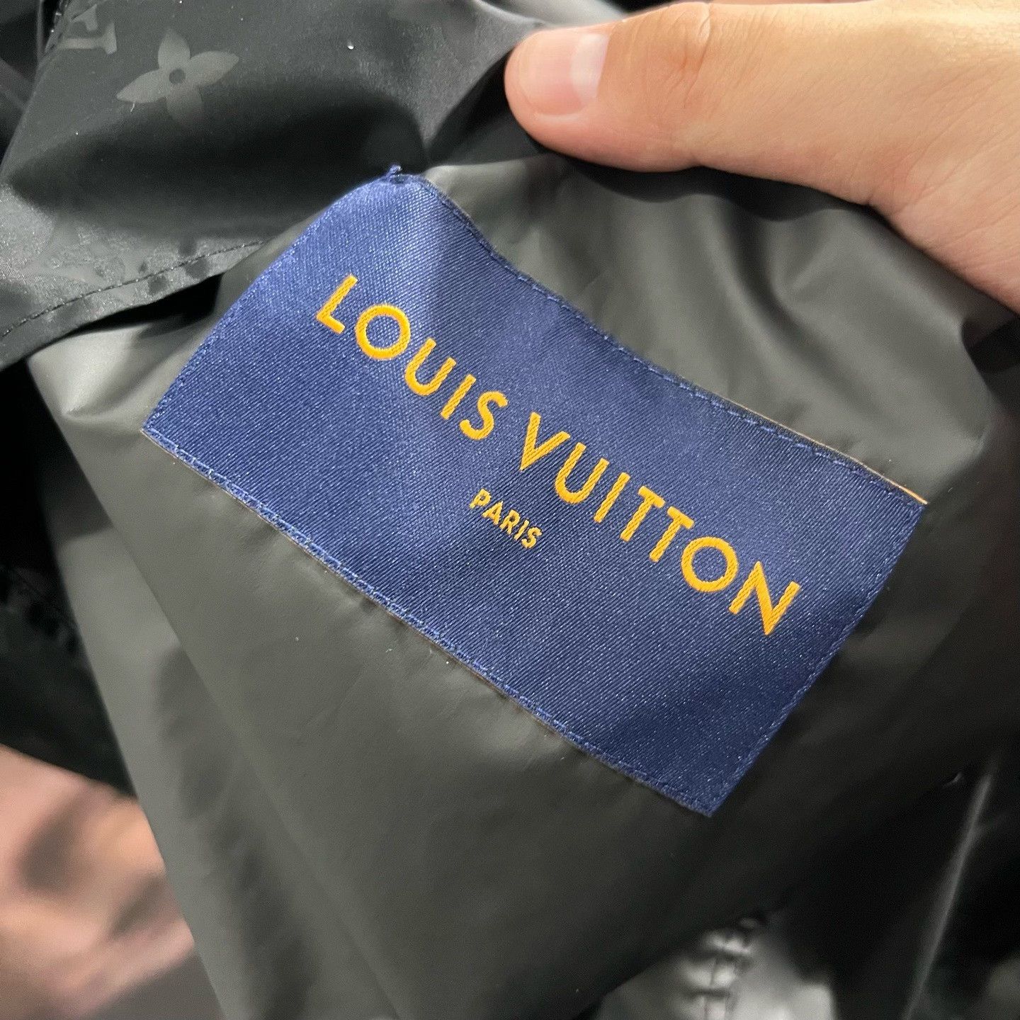 Louis Vuitton Louis Vuitton Long Light Jacket s Men Size US S / EU 44-46 / 1 - 3 Thumbnail