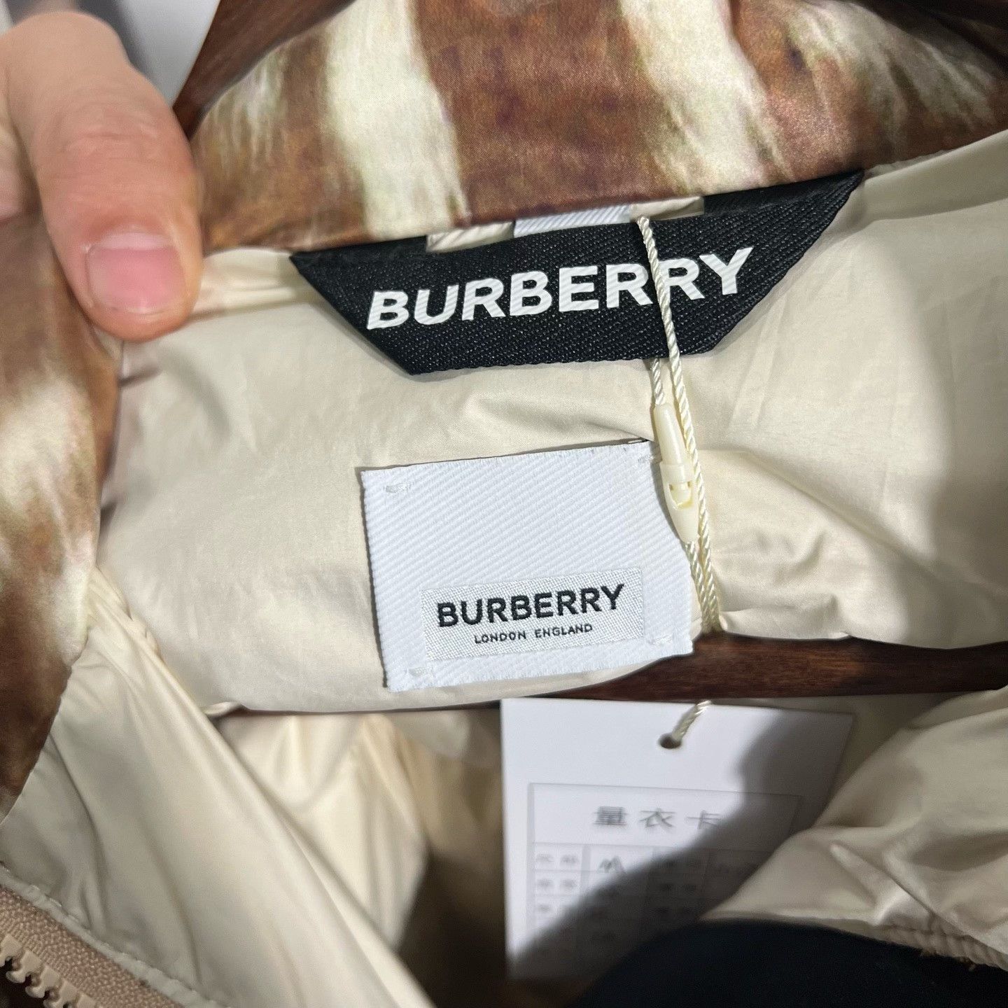 Burberry Burberry Down Heavy Coat m Men Size US M / EU 48-50 / 2 - 3 Thumbnail