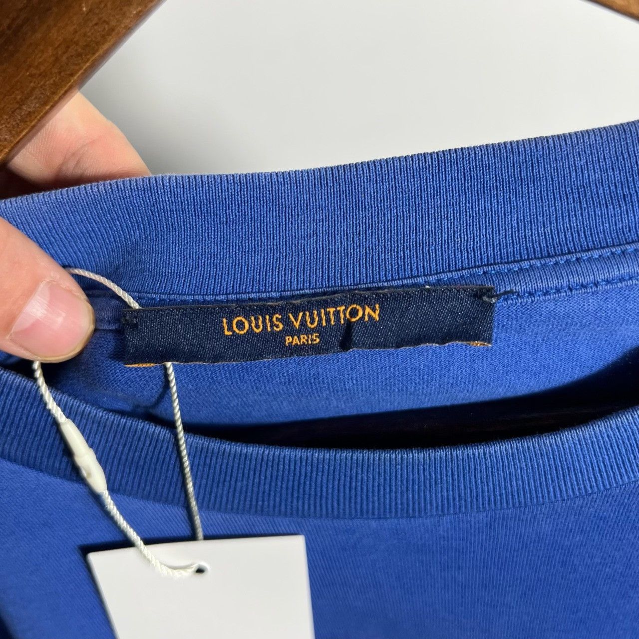 Louis Vuitton Louis Vuitton Tie-Dye Gradient Multi T-Shirt xl Men Size US XL / EU 56 / 4 - 3 Thumbnail