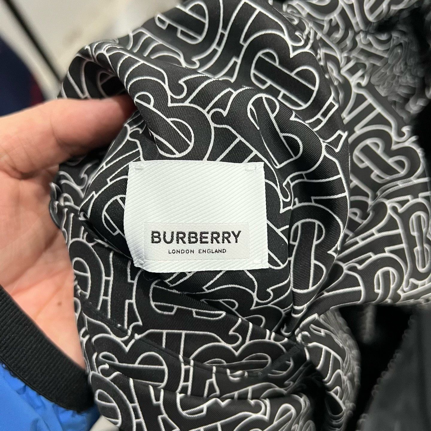 Burberry Burberry Light Jacket xl Men Size US XL / EU 56 / 4 - 3 Thumbnail