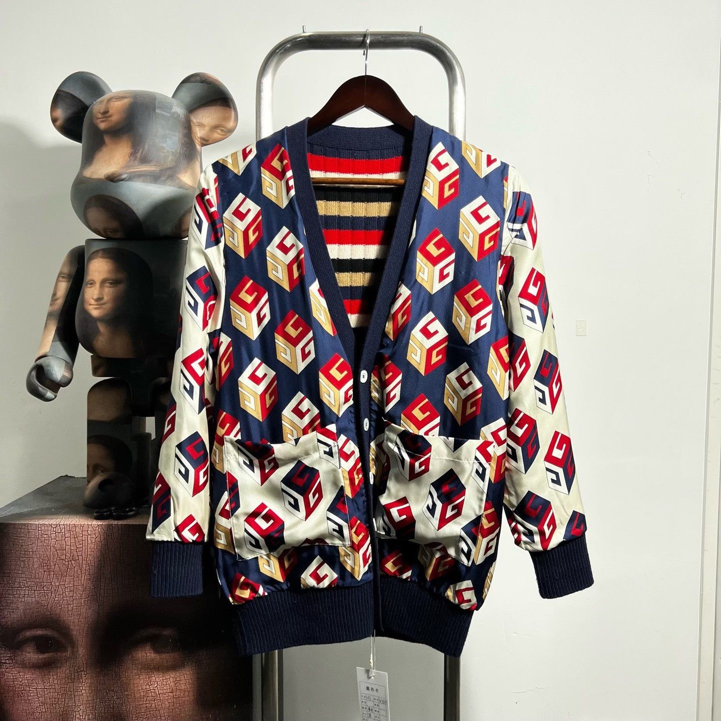 Gucci Gucci Sweater XS Women Size XS / US 0-2 / IT 36-38 - 2 Thumbnail