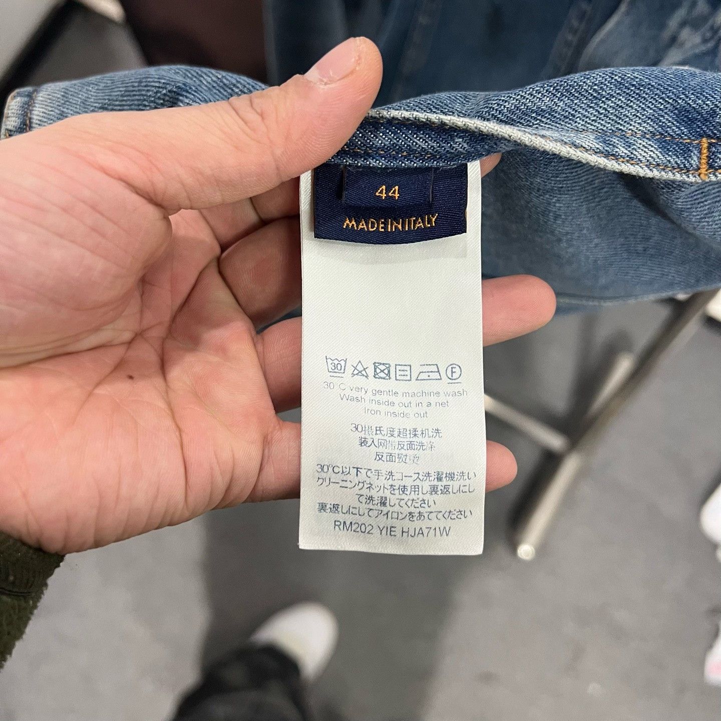 Louis Vuitton Louis Vuitton Denim Gradient Multi Light Jacket s Men Size US S / EU 44-46 / 1 - 4 Thumbnail